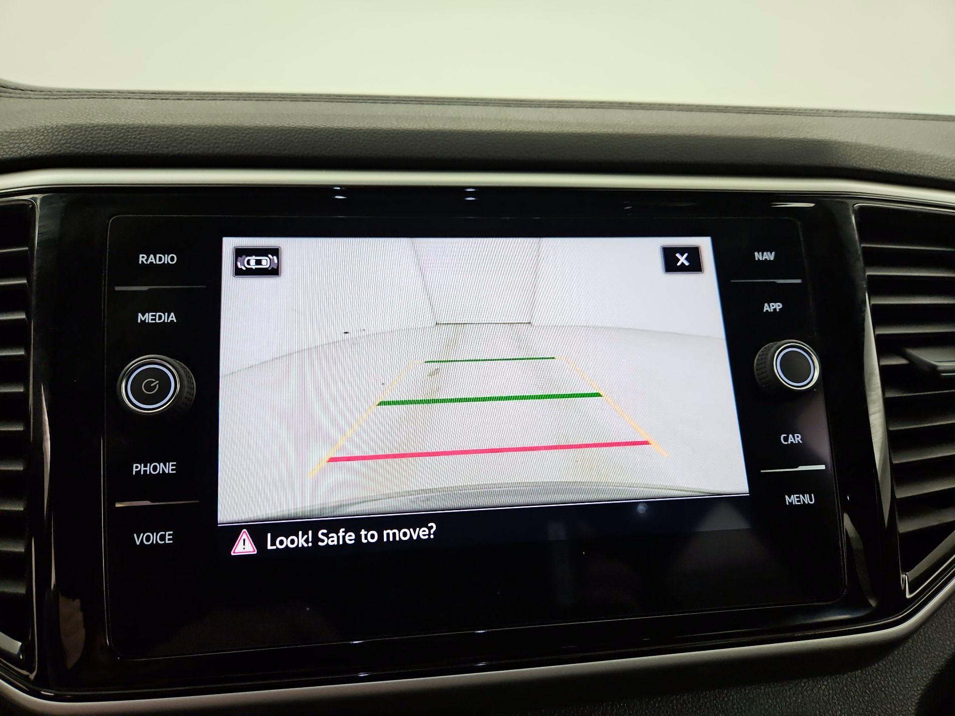 Thumbnail: 2021 Volkswagen Atlas - 15