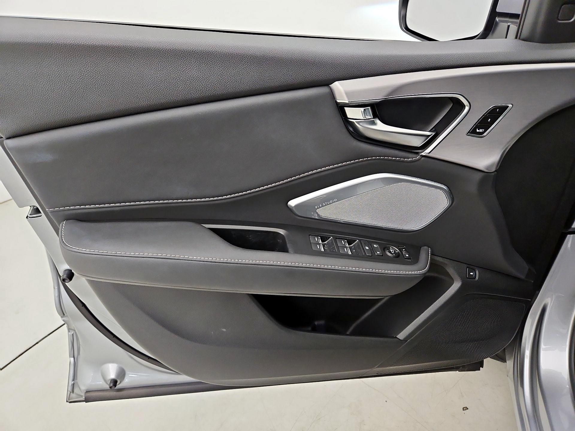 Thumbnail: 2023 Acura RDX - 12