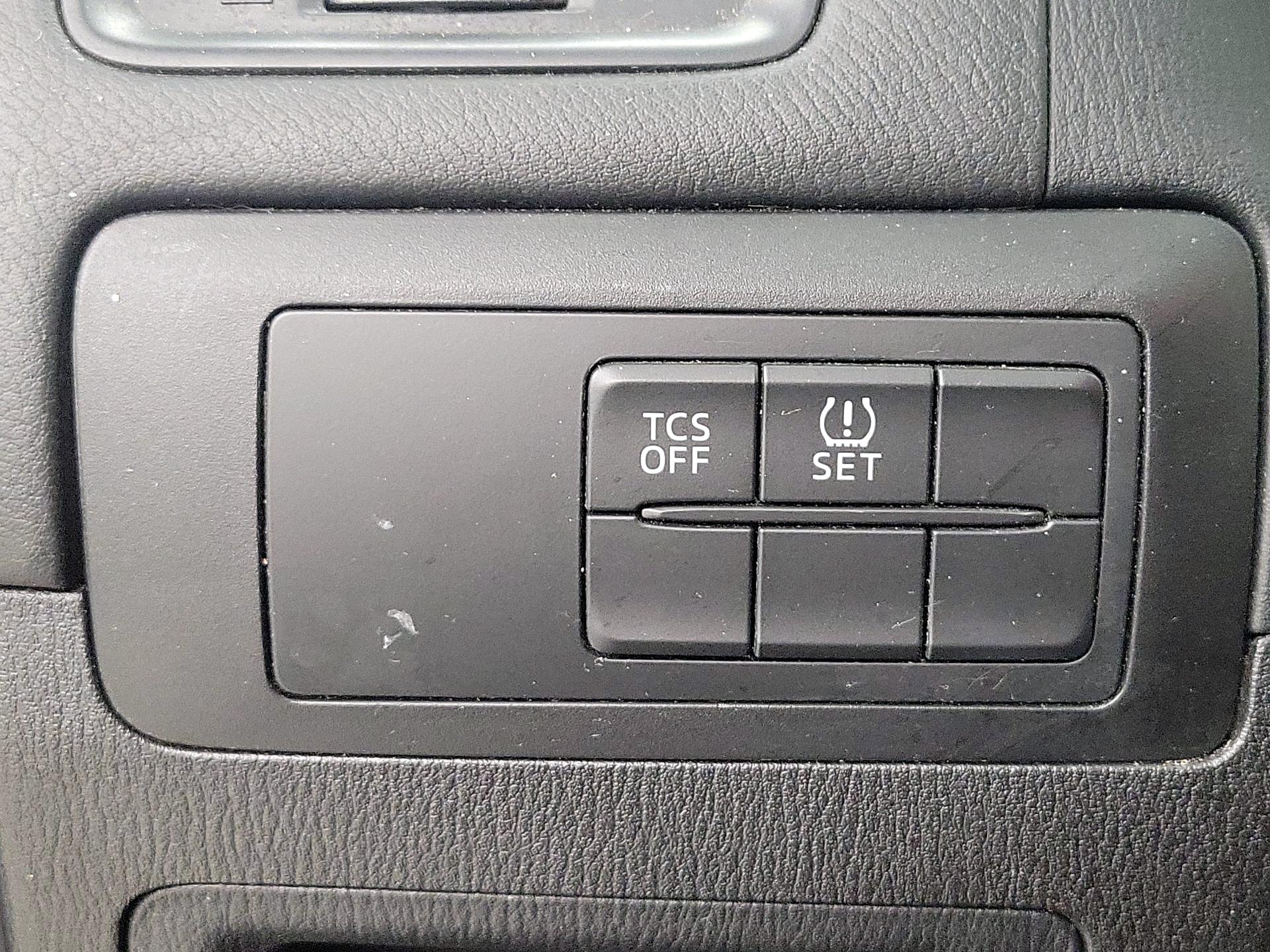 Thumbnail: 2015 Mazda CX-5 - 13