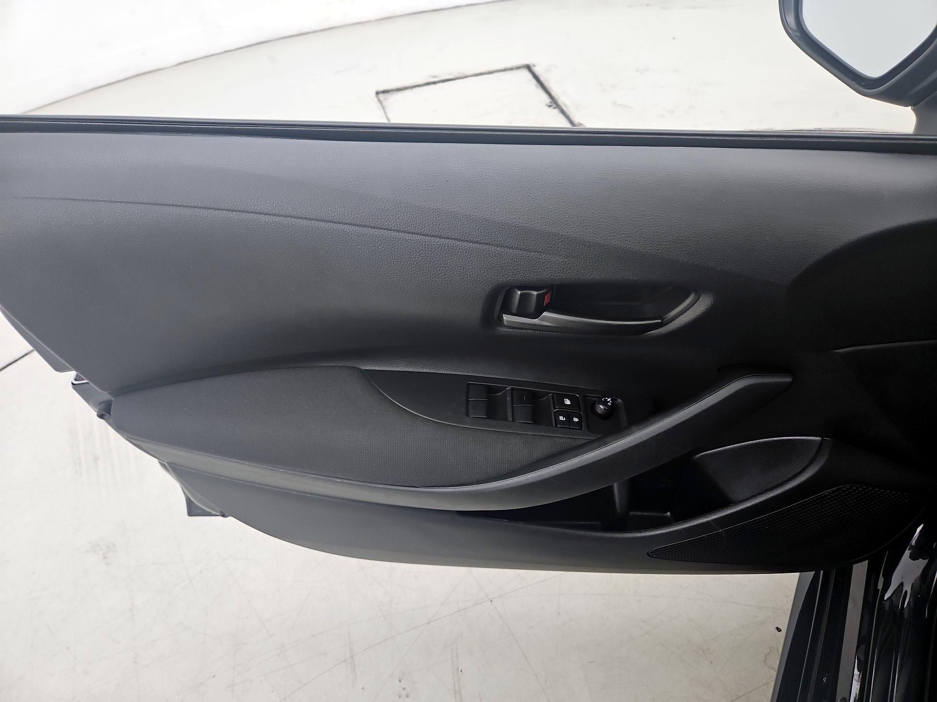 Thumbnail: 2023 Toyota Corolla - 12