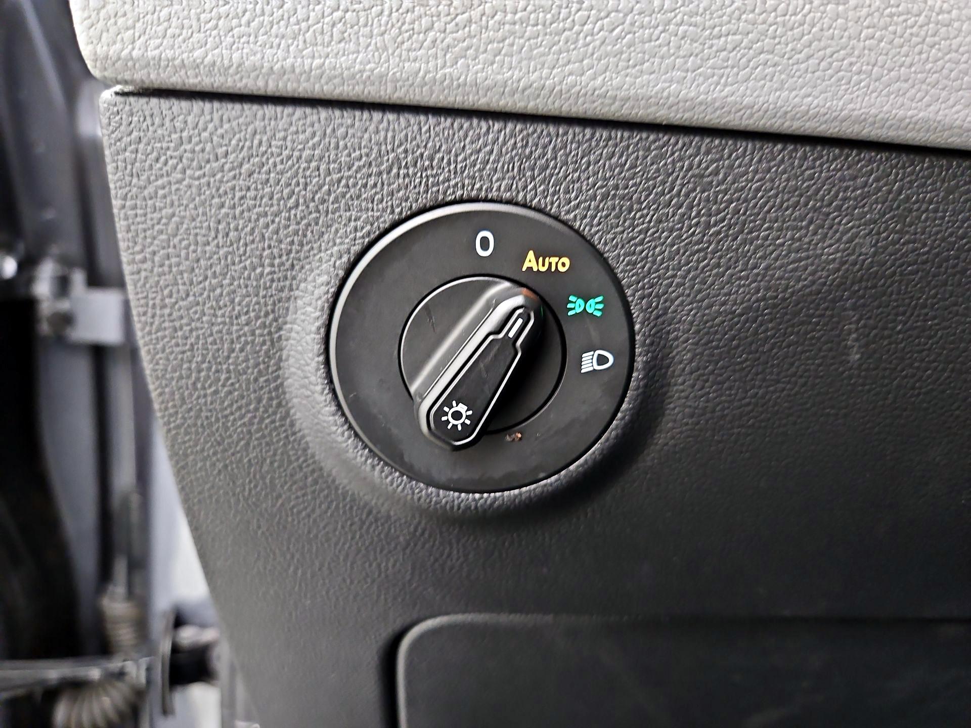 Thumbnail: 2022 Volkswagen Taos - 13