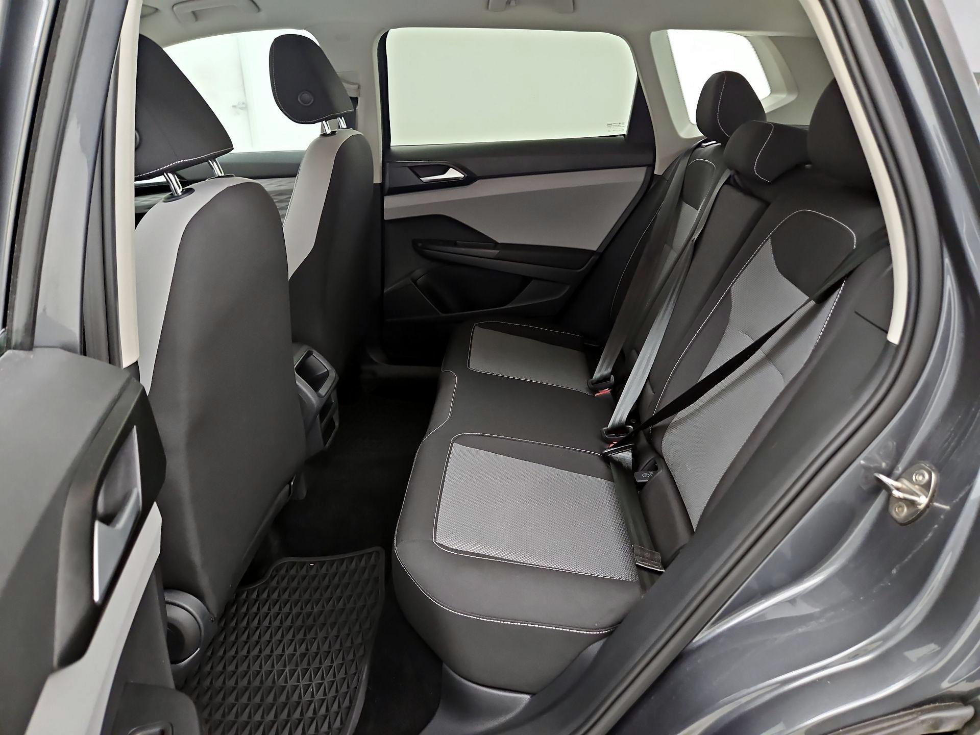 Thumbnail: 2022 Volkswagen Taos - 19