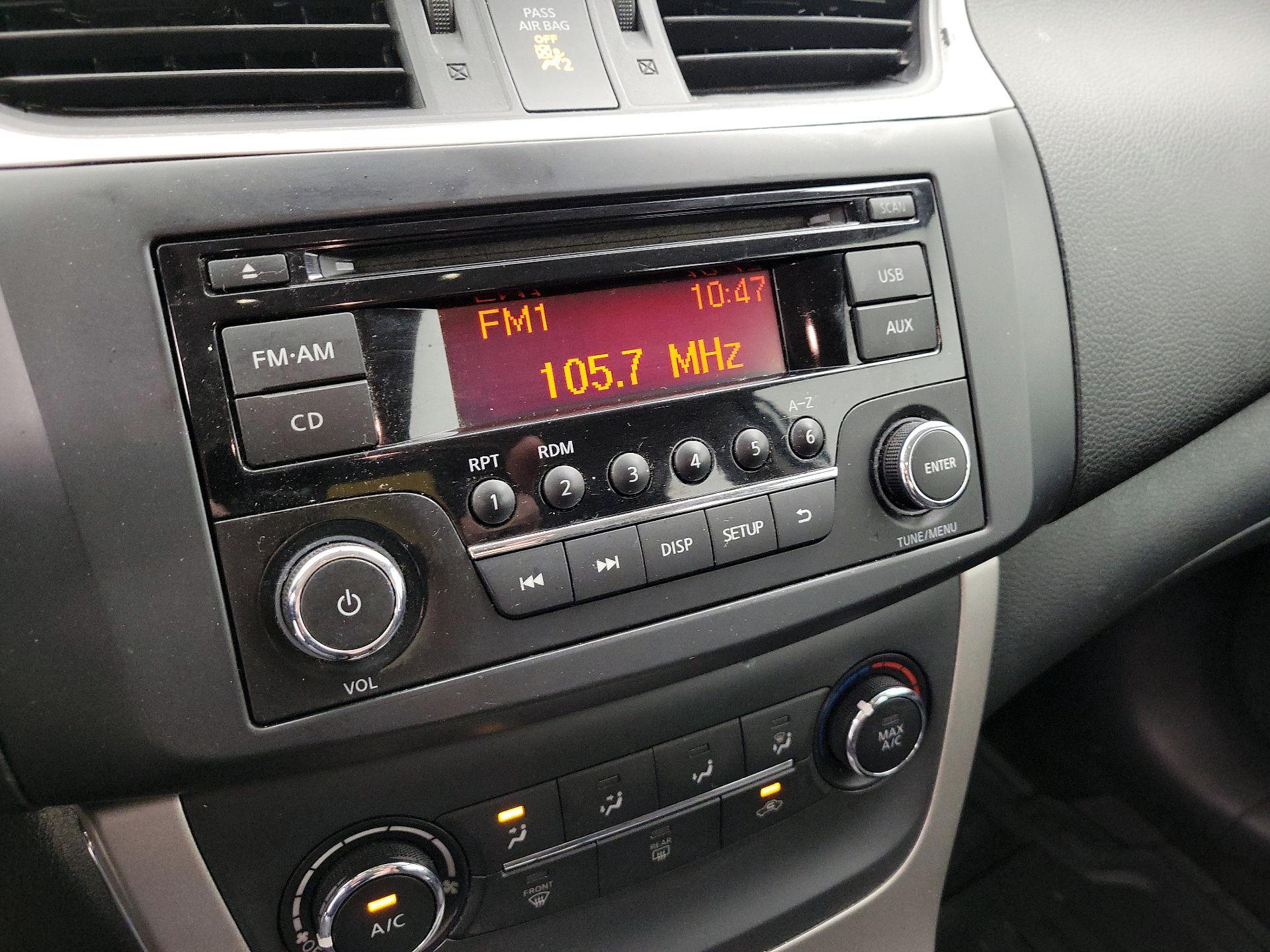 Thumbnail: 2015 Nissan Sentra - 14