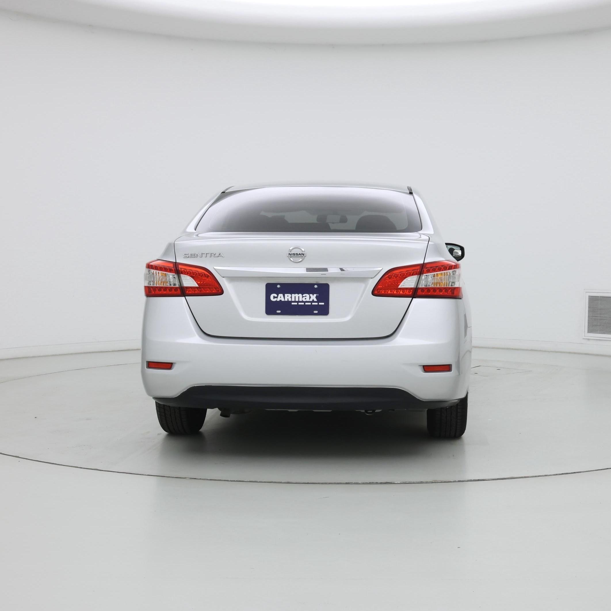 Thumbnail: 2015 Nissan Sentra - 6