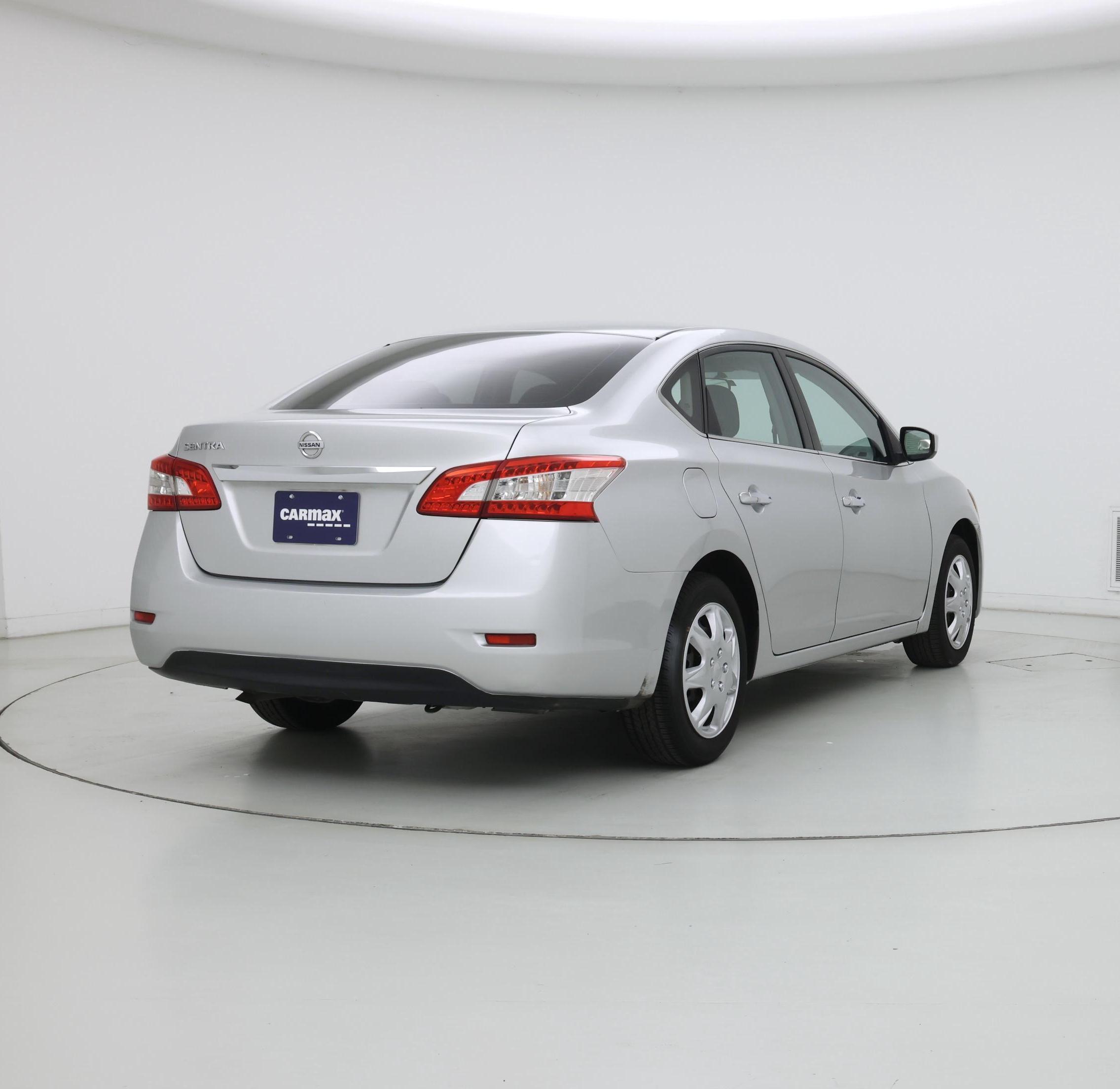 Thumbnail: 2015 Nissan Sentra - 8