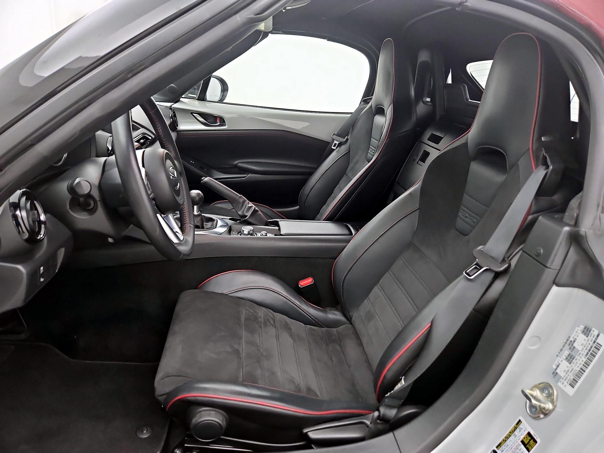 Thumbnail: 2018 Mazda MX-5 Miata - 11