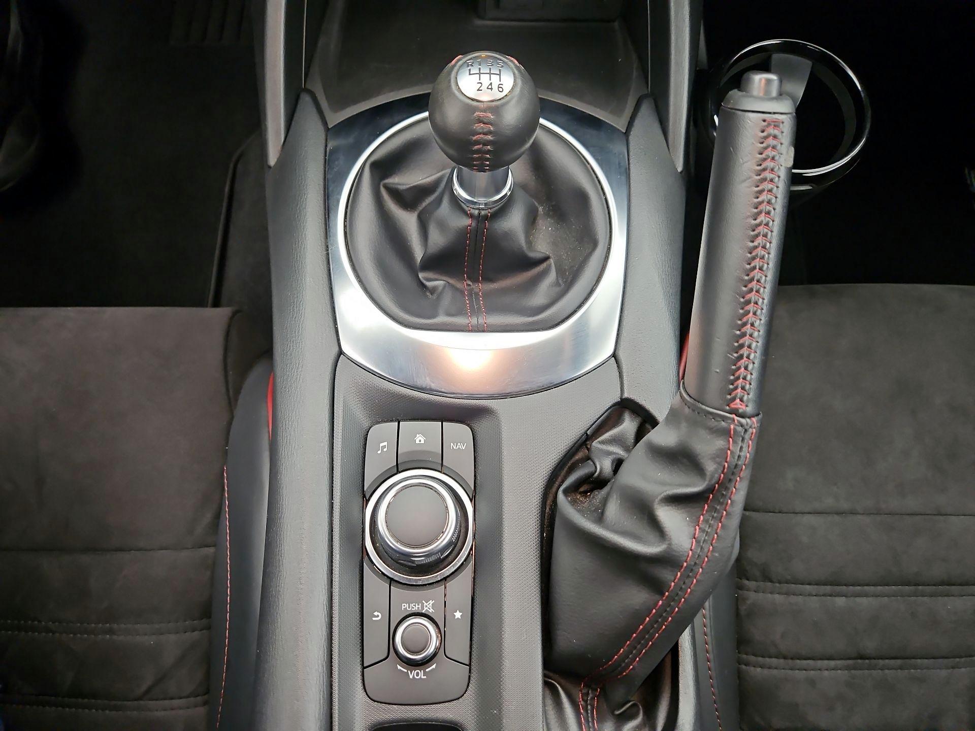 Thumbnail: 2018 Mazda MX-5 Miata - 17