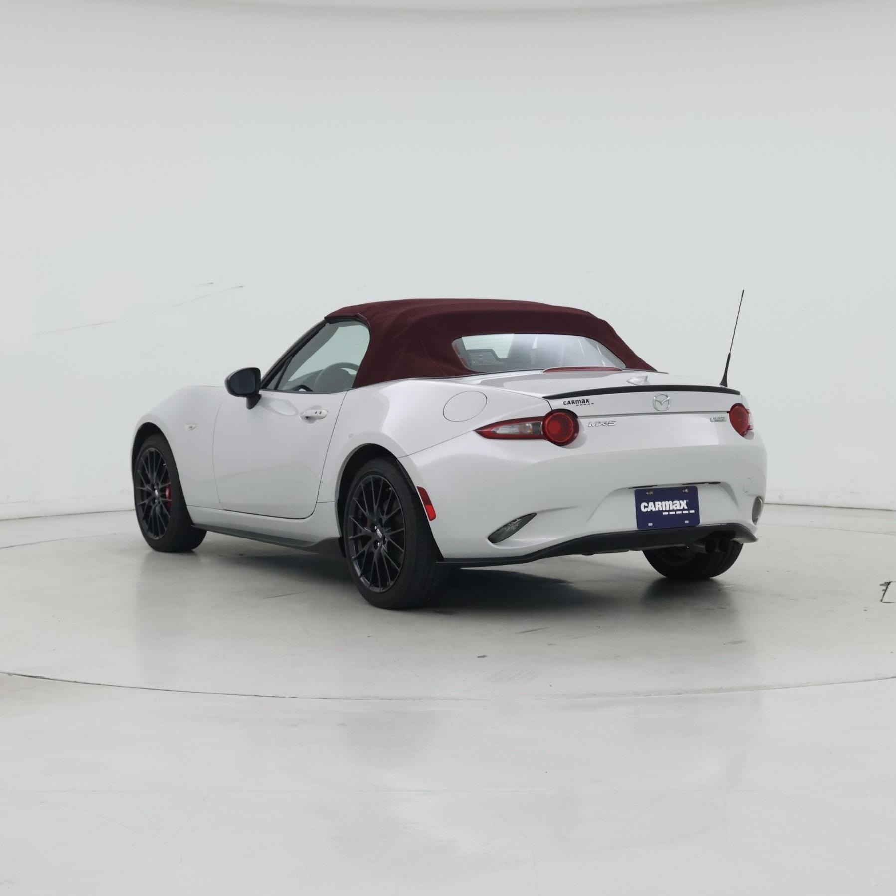 Thumbnail: 2018 Mazda MX-5 Miata - 2