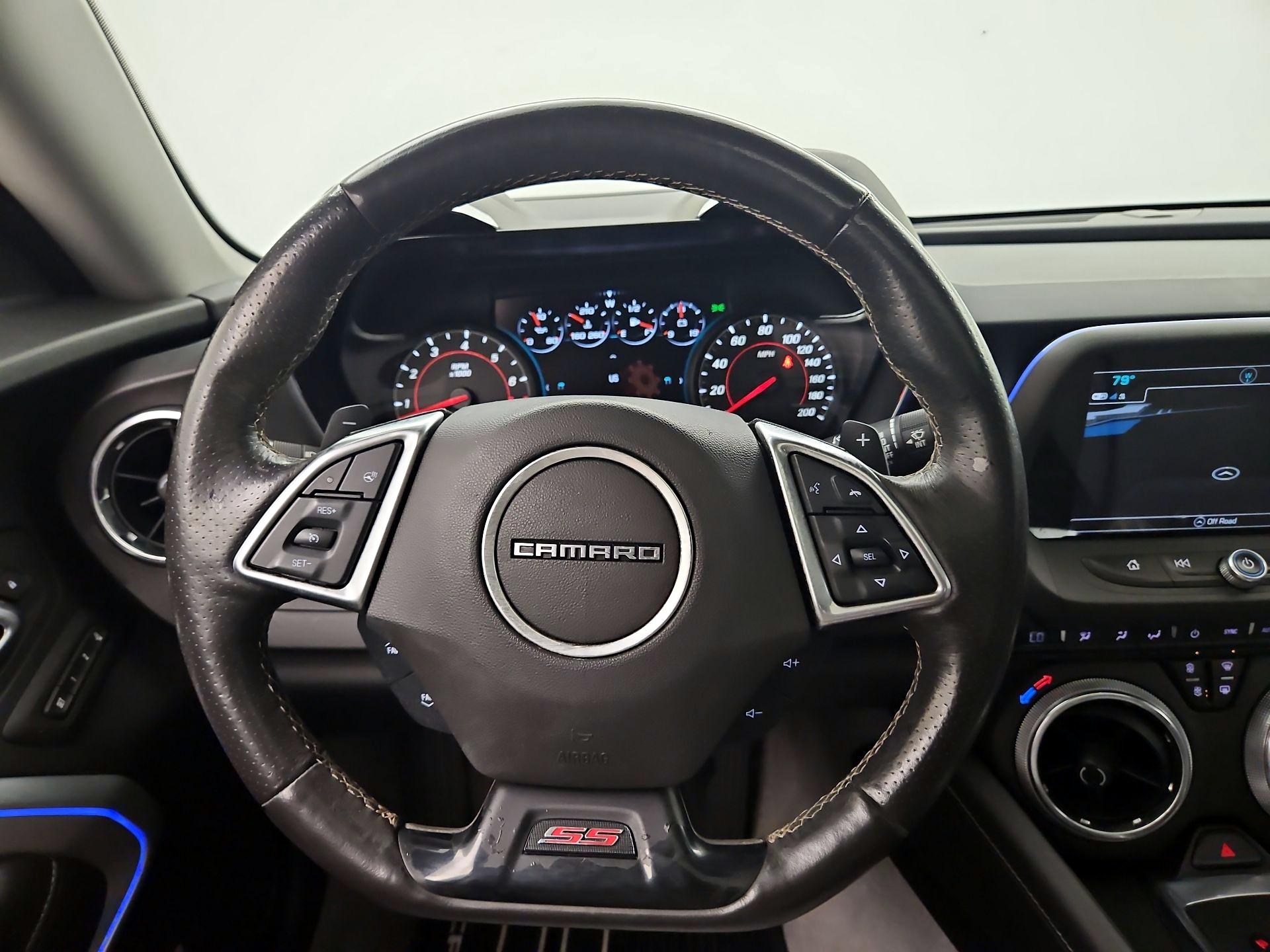 Thumbnail: 2018 Chevrolet Camaro - 10