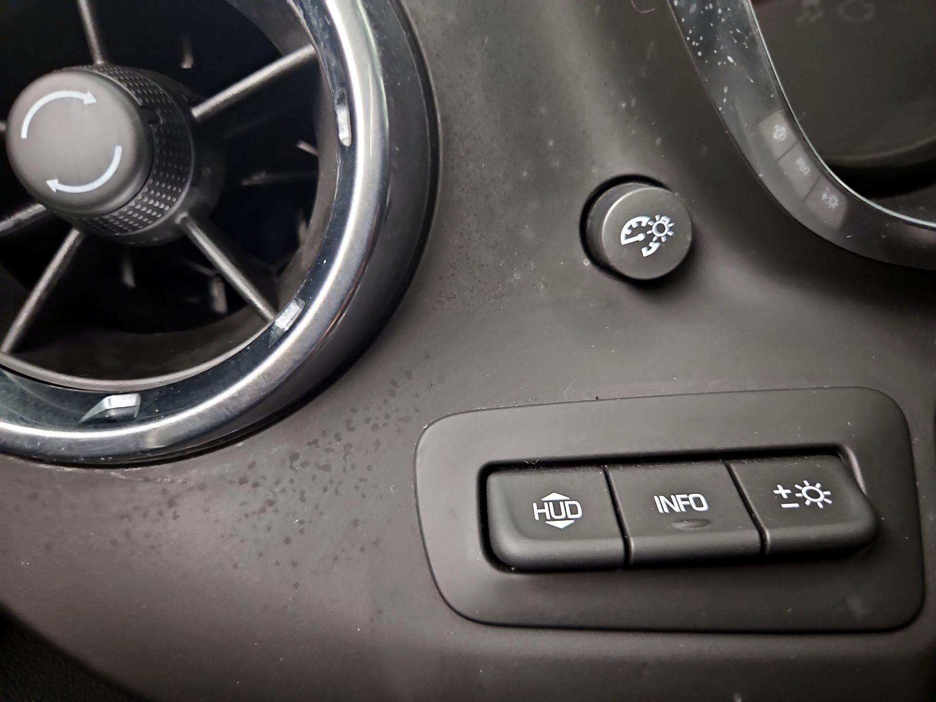 Thumbnail: 2018 Chevrolet Camaro - 13