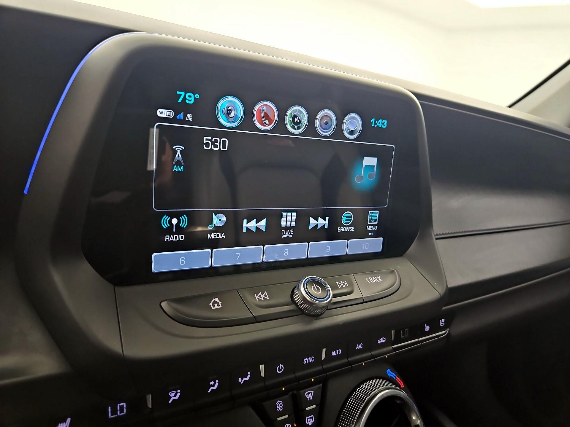 Thumbnail: 2018 Chevrolet Camaro - 16