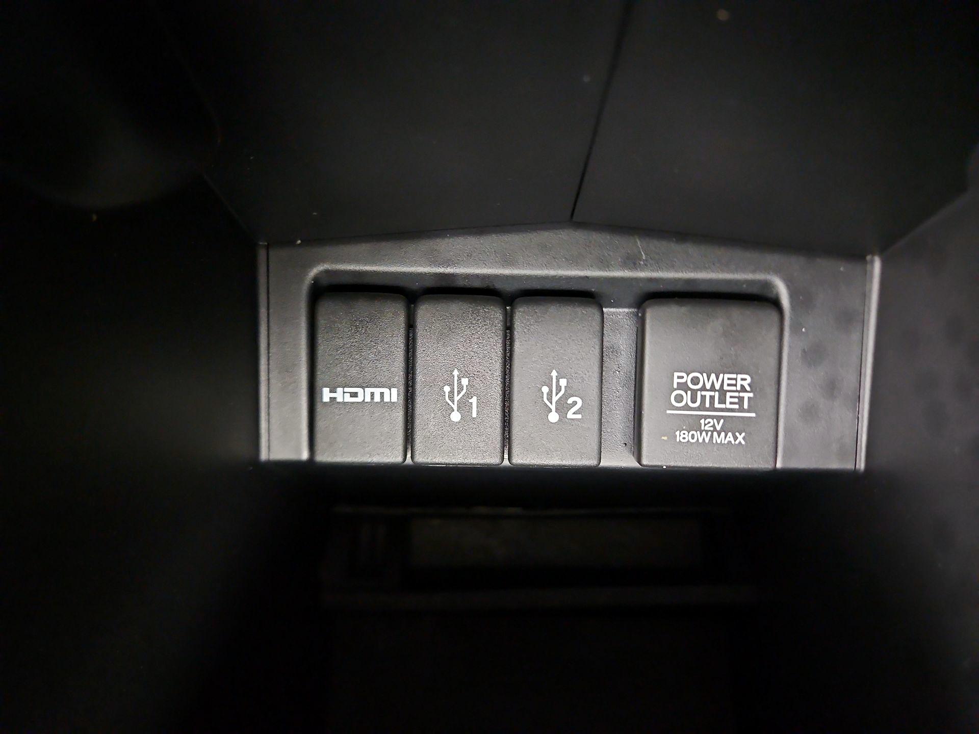 Thumbnail: 2016 Honda CR-V - 18