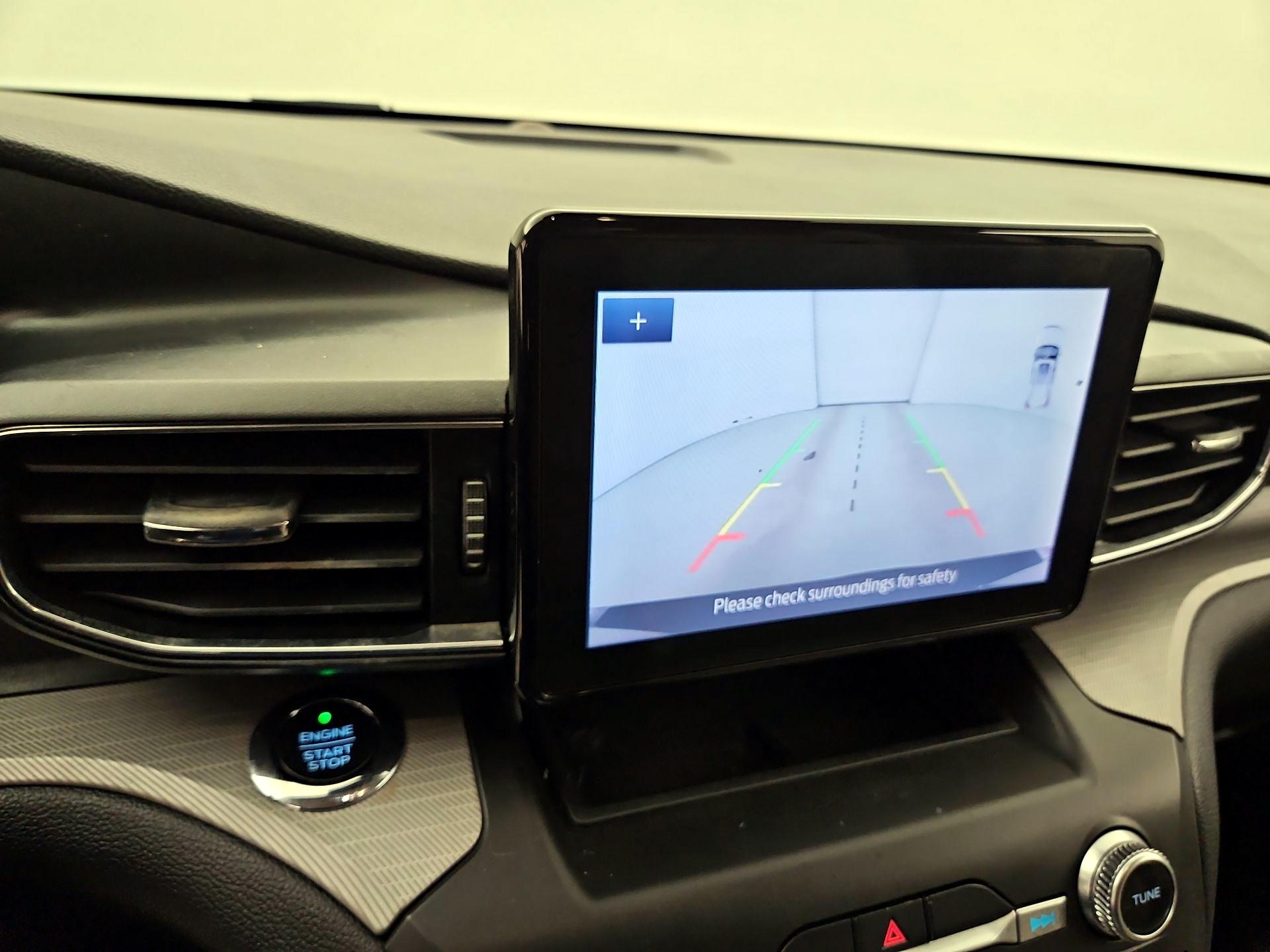 Thumbnail: 2020 Ford Explorer - 15