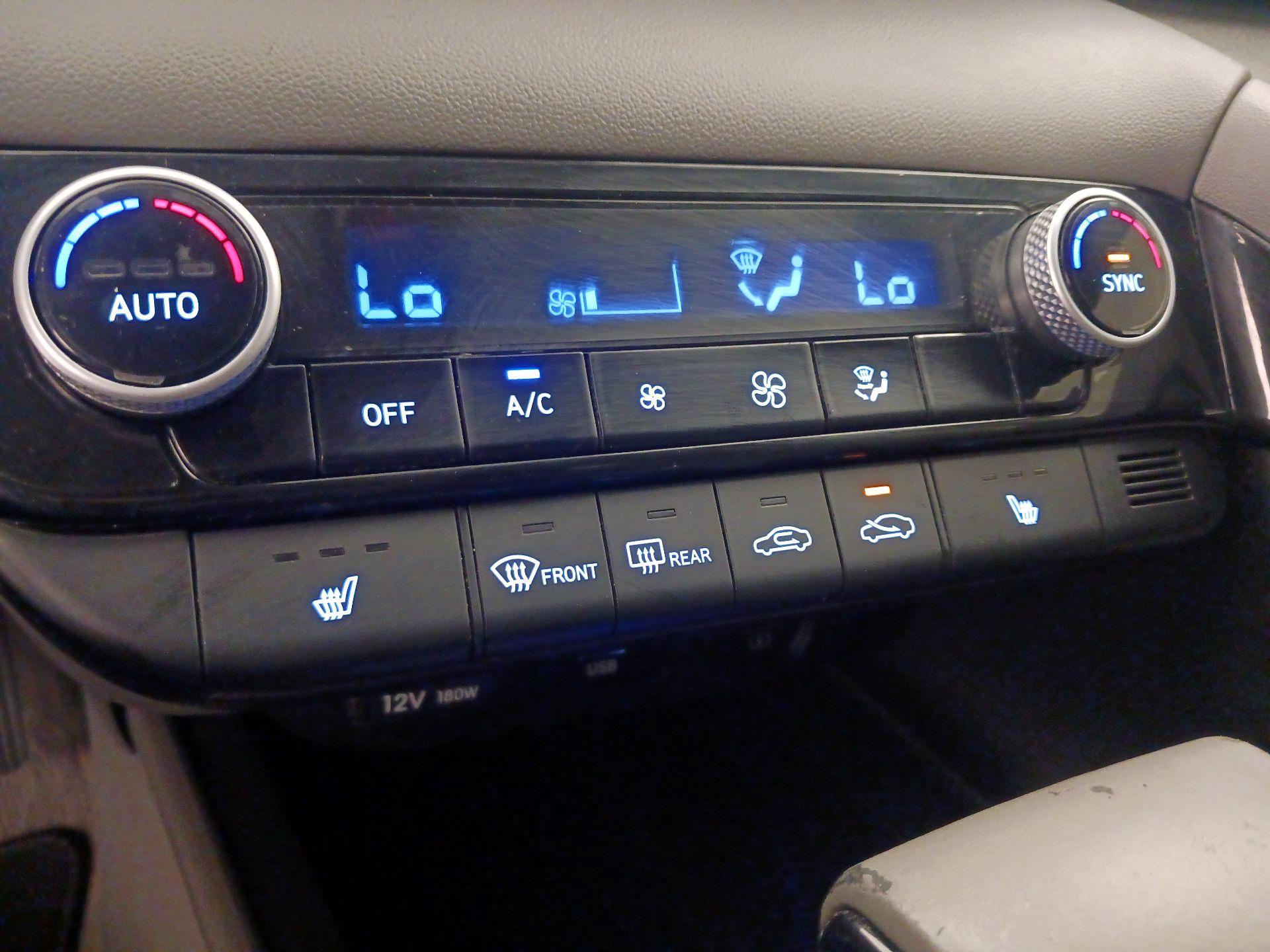 Thumbnail: 2022 Hyundai Elantra - 16