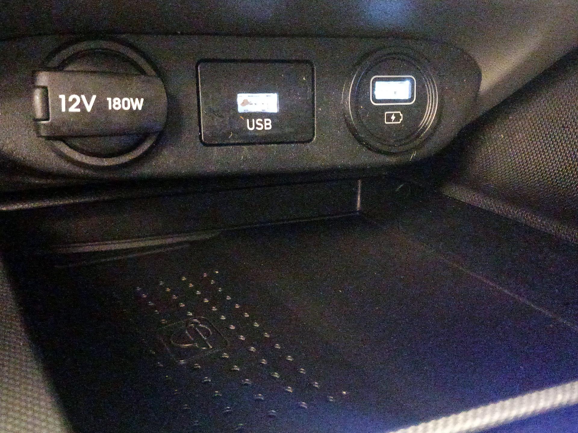 Thumbnail: 2022 Hyundai Elantra - 18