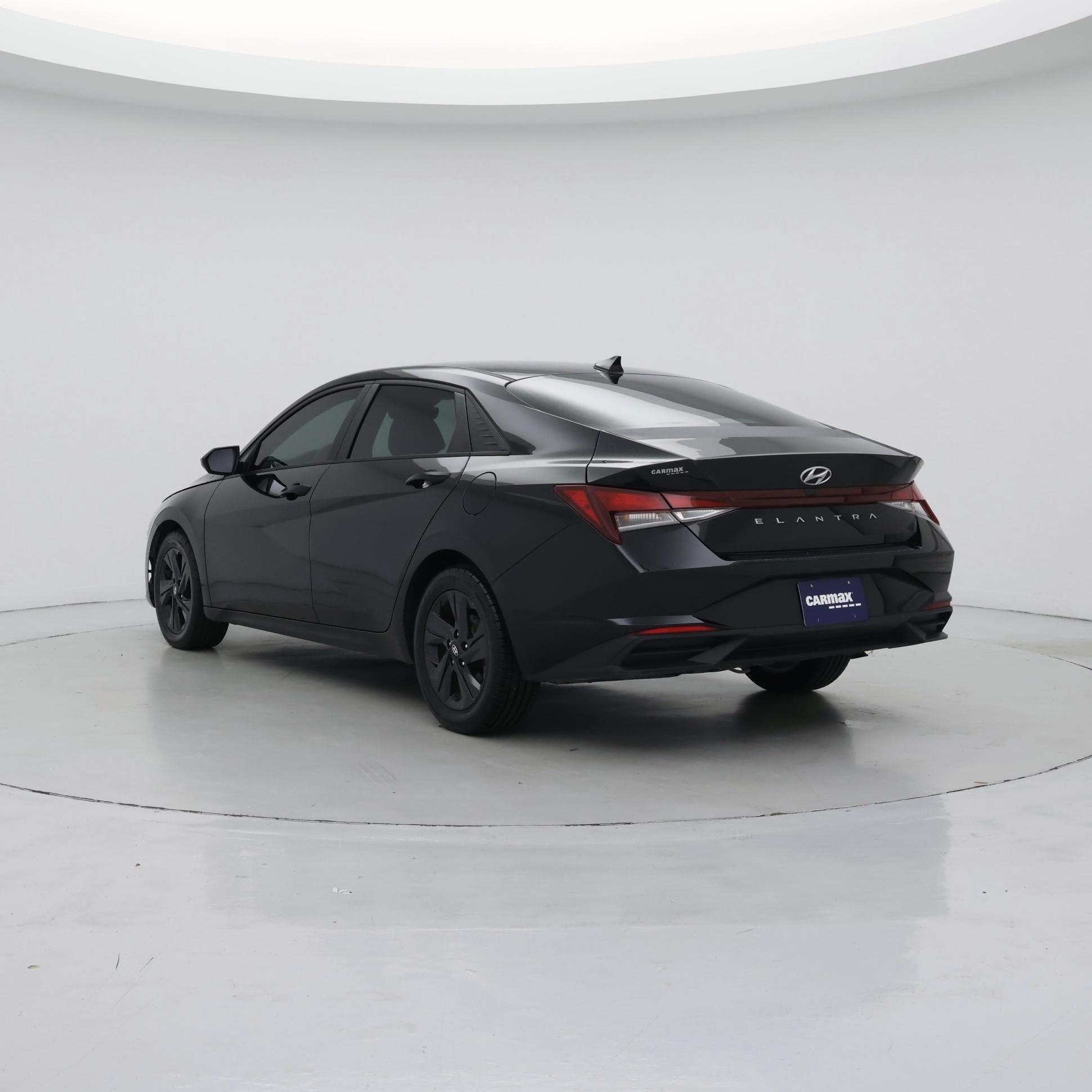 Thumbnail: 2022 Hyundai Elantra - 2