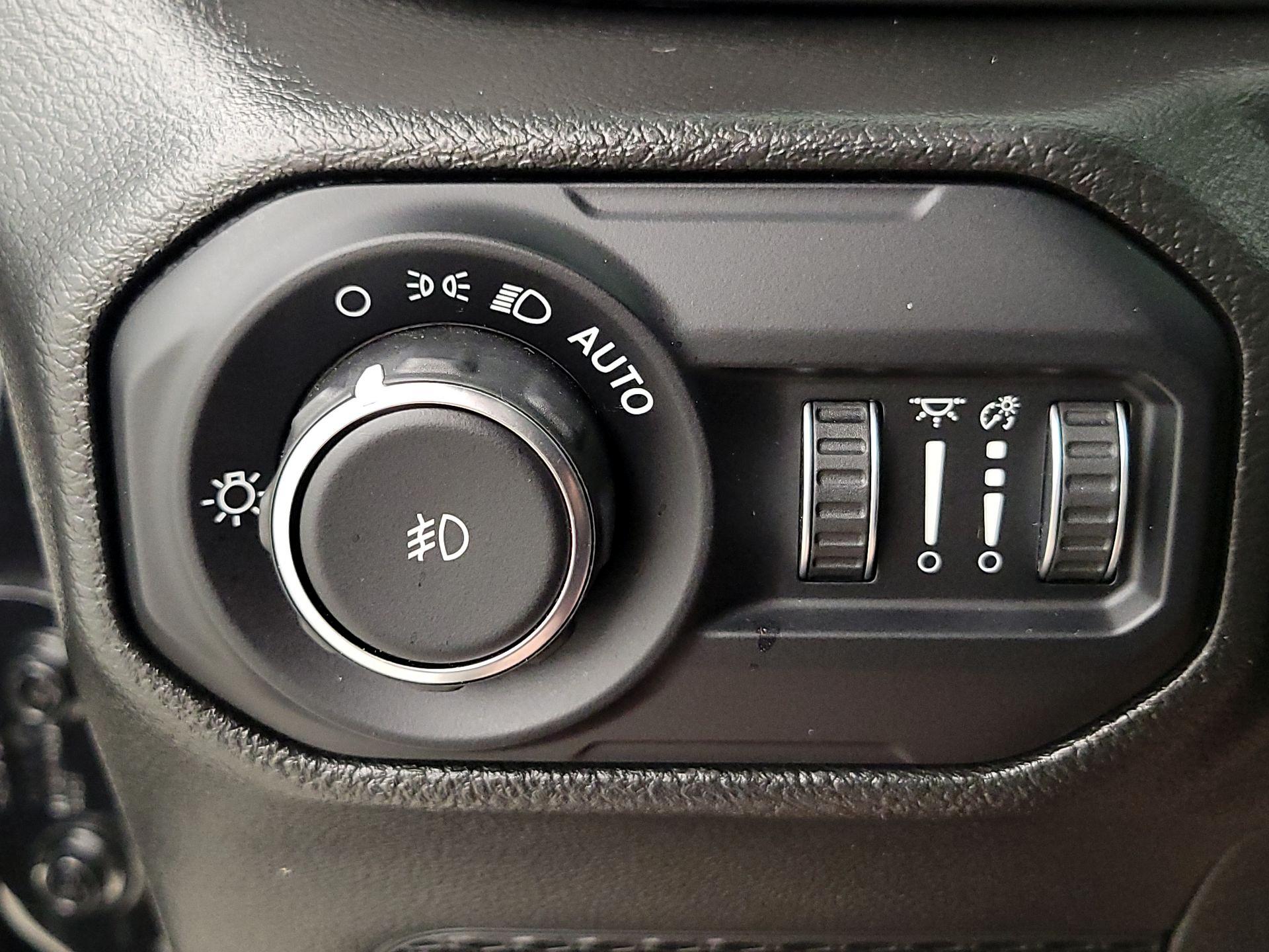 Thumbnail: 2022 Jeep Wrangler - 13