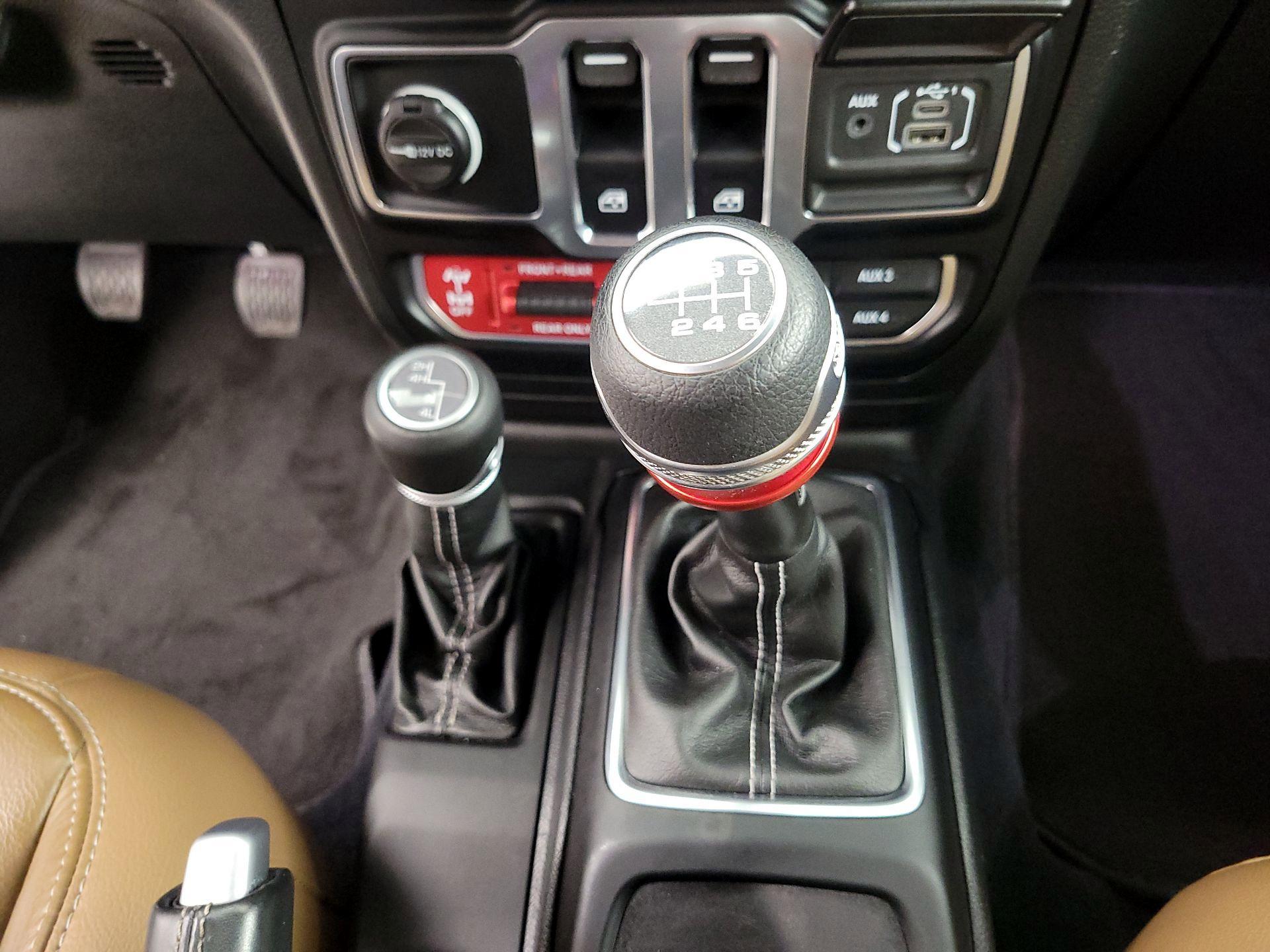 Thumbnail: 2022 Jeep Wrangler - 18