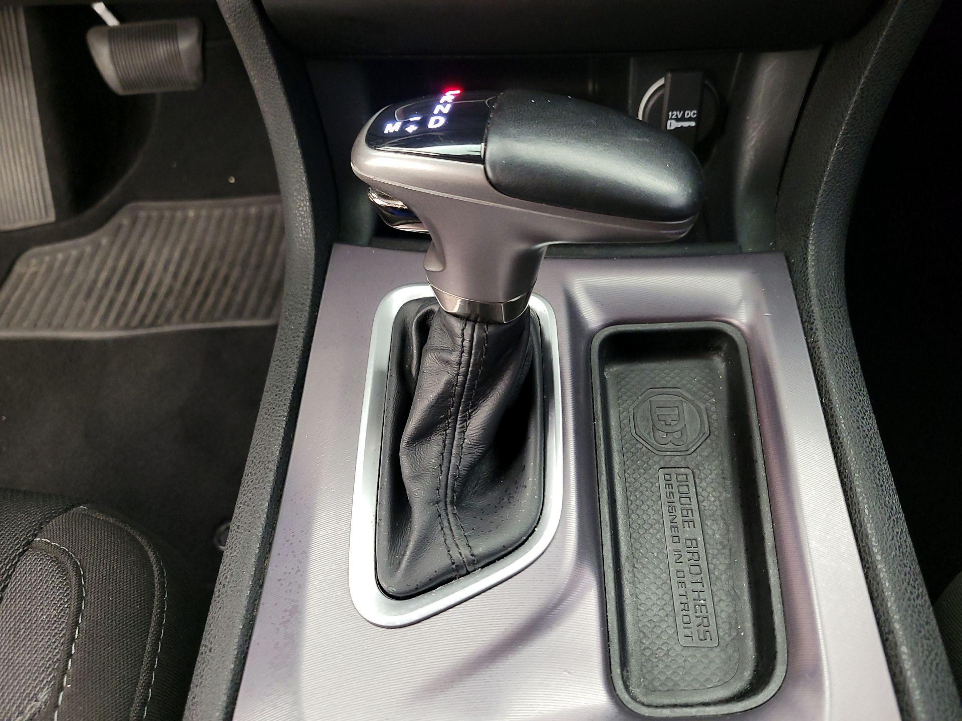 Thumbnail: 2020 Dodge Charger - 17