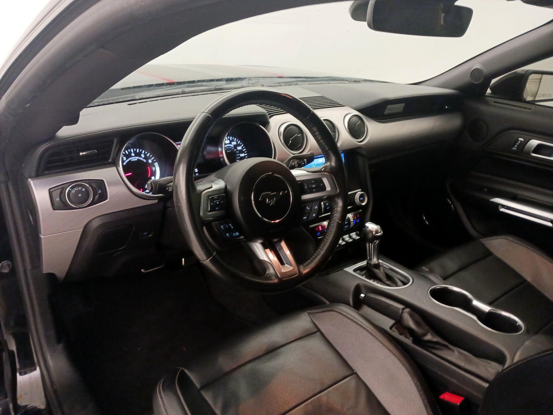 Thumbnail: 2022 Ford Mustang - 9