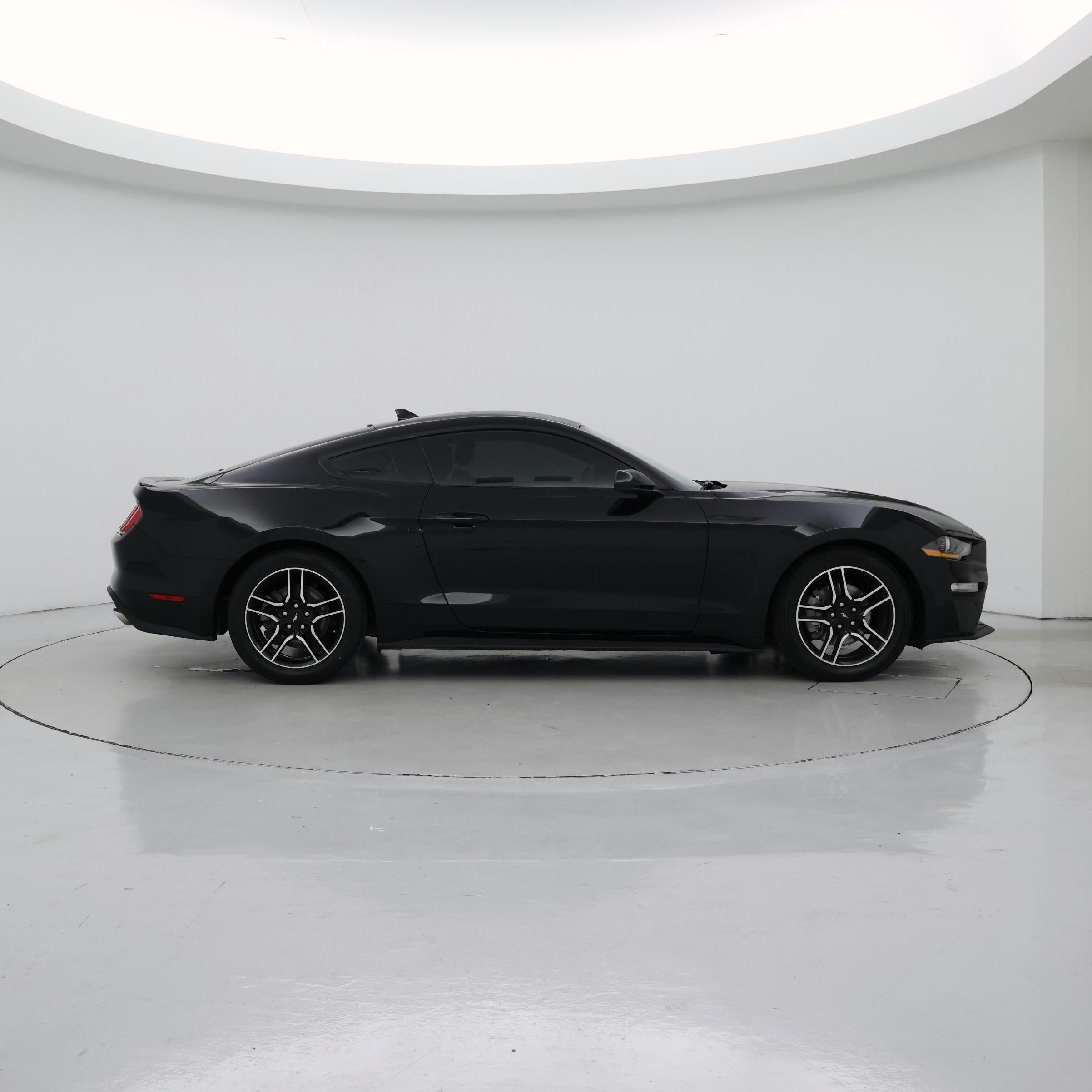 Thumbnail: 2022 Ford Mustang - 7