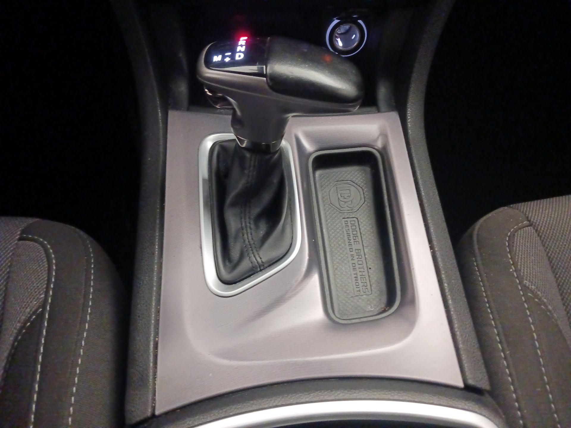 Thumbnail: 2020 Dodge Charger - 17