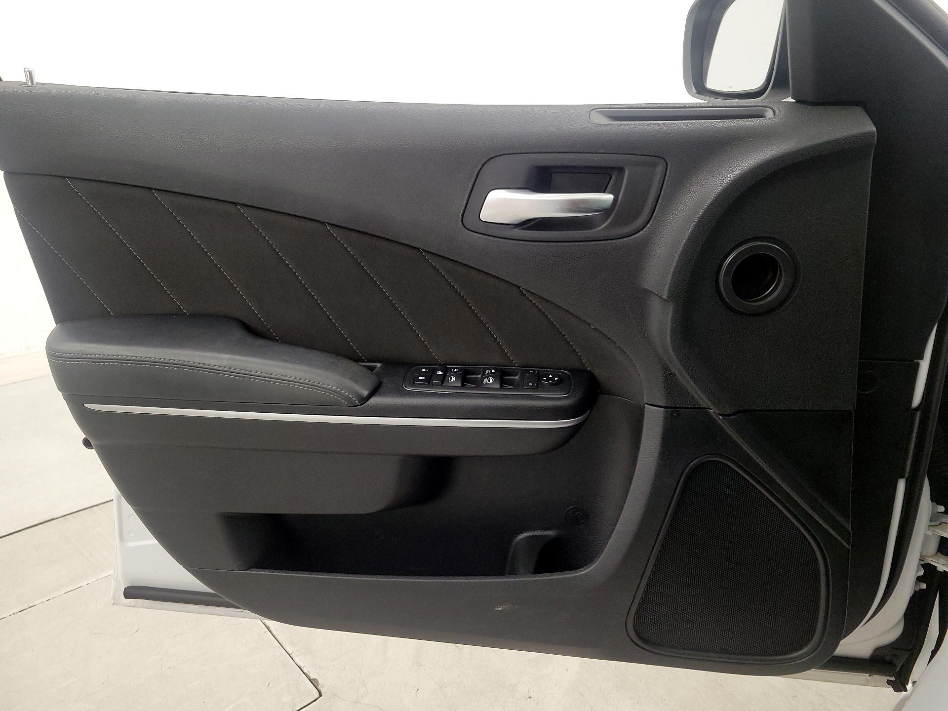 Thumbnail: 2020 Dodge Charger - 12