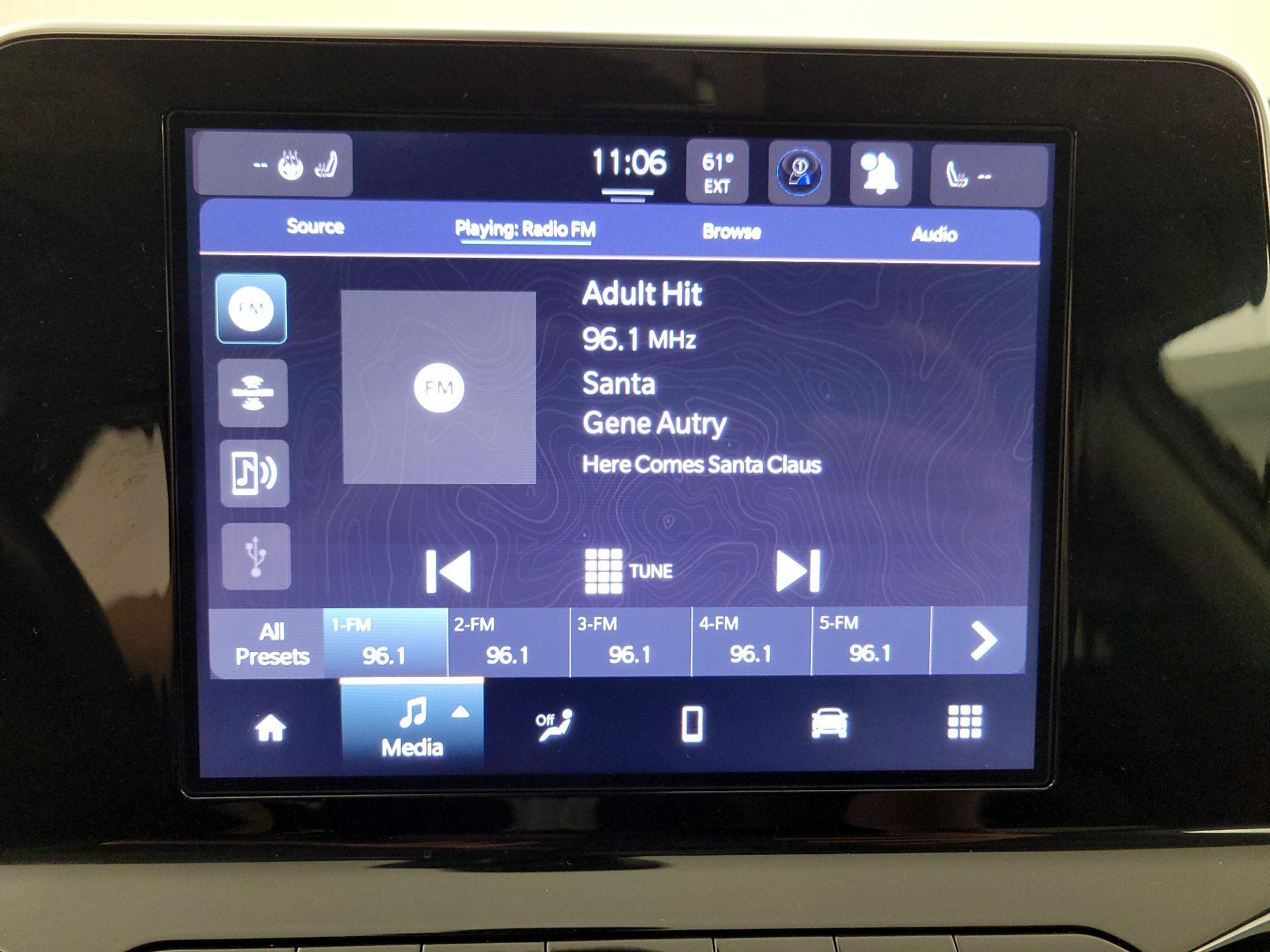 Thumbnail: 2022 Jeep Compass - 15