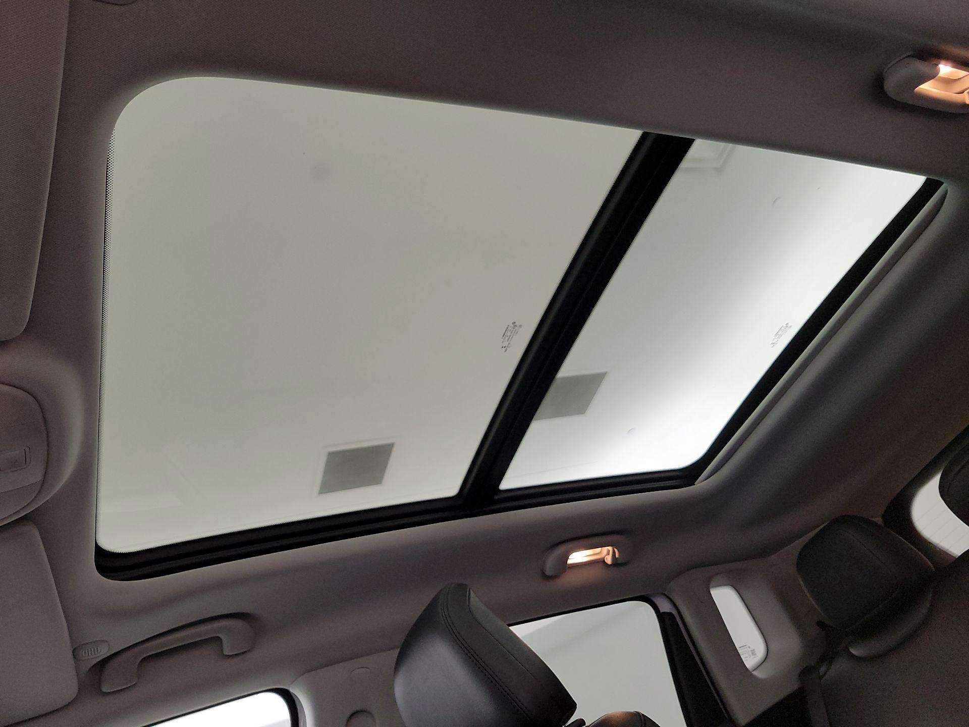 Thumbnail: 2022 Jeep Compass - 19