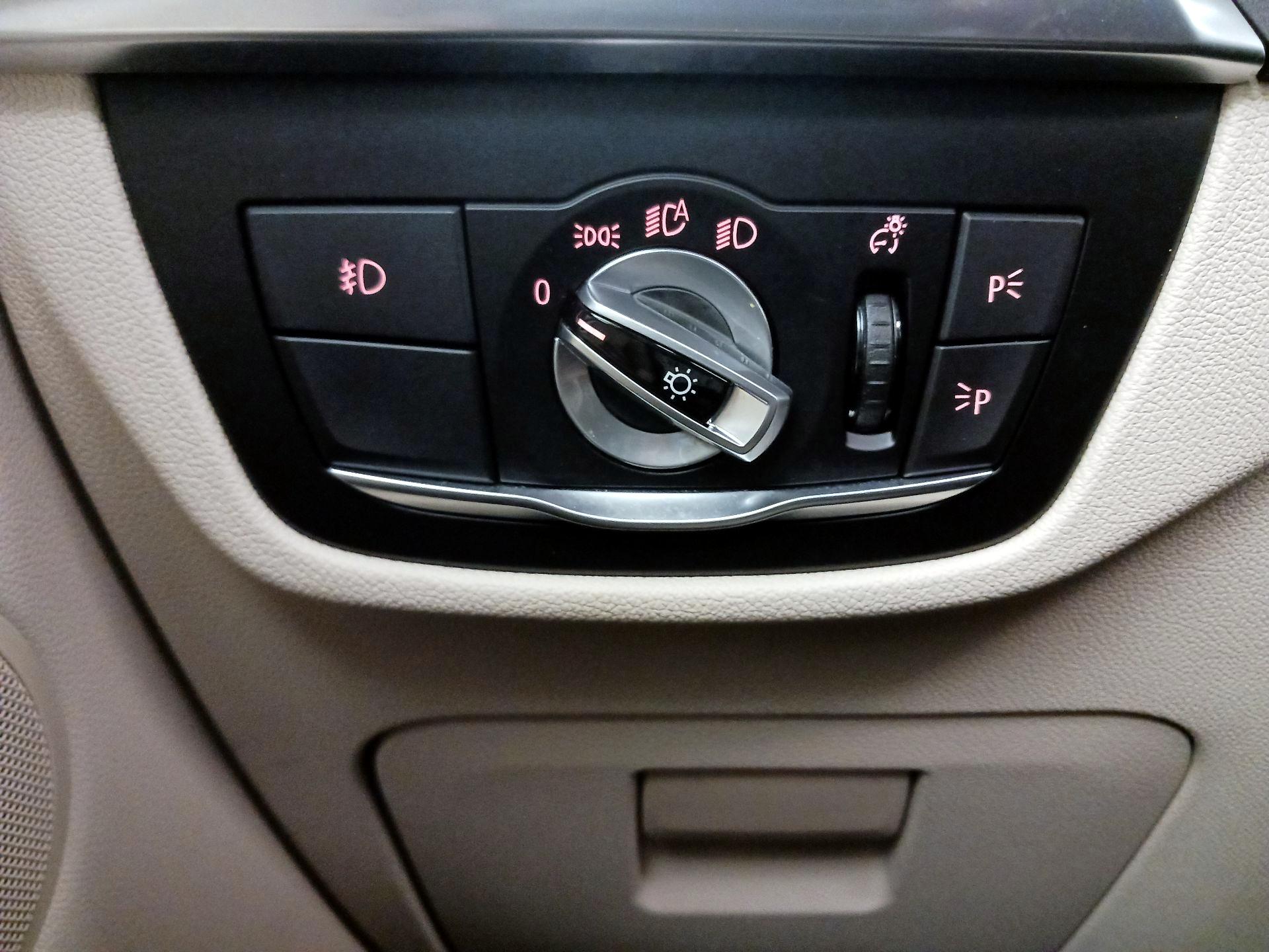 Thumbnail: 2021 BMW X3 - 13