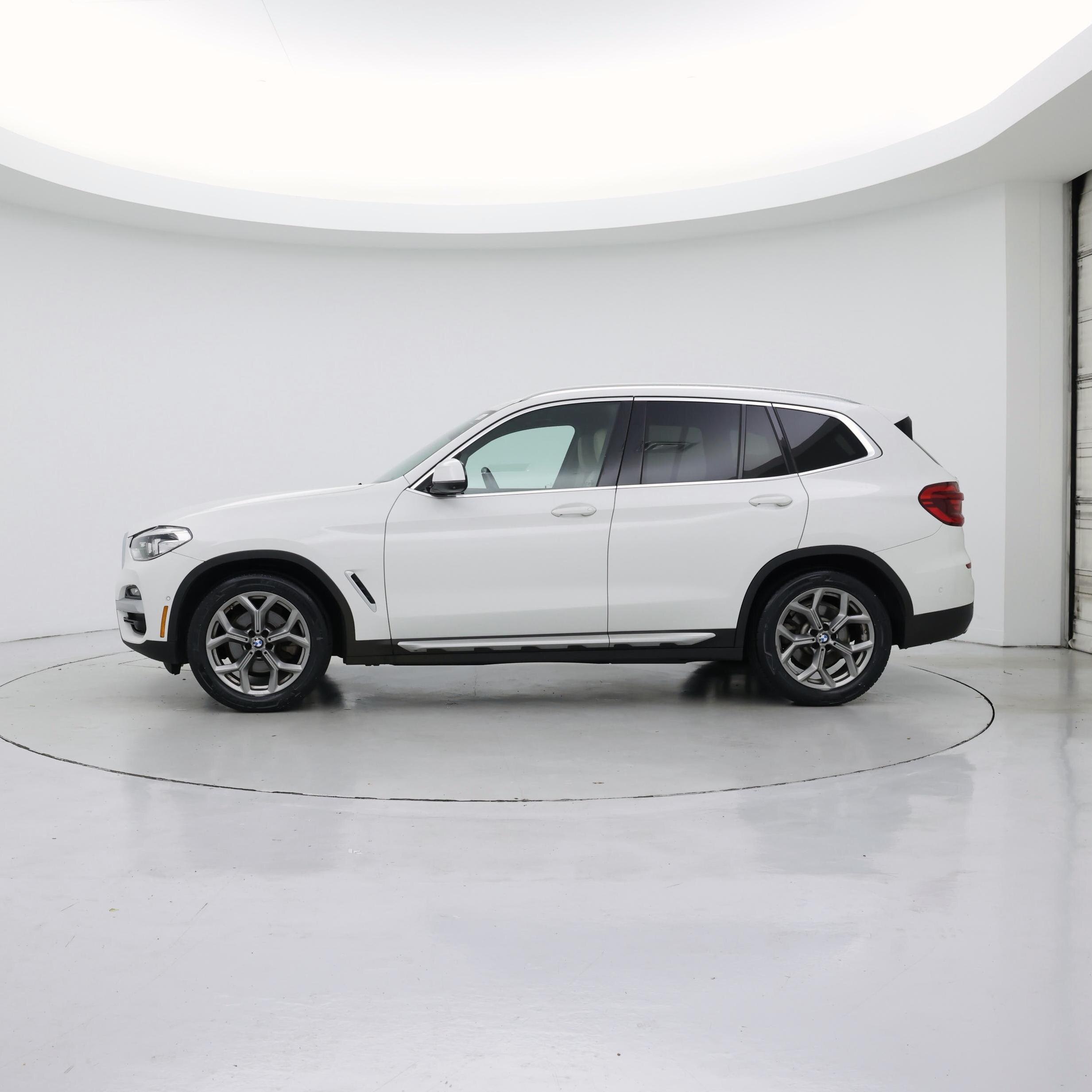 Thumbnail: 2021 BMW X3 - 3