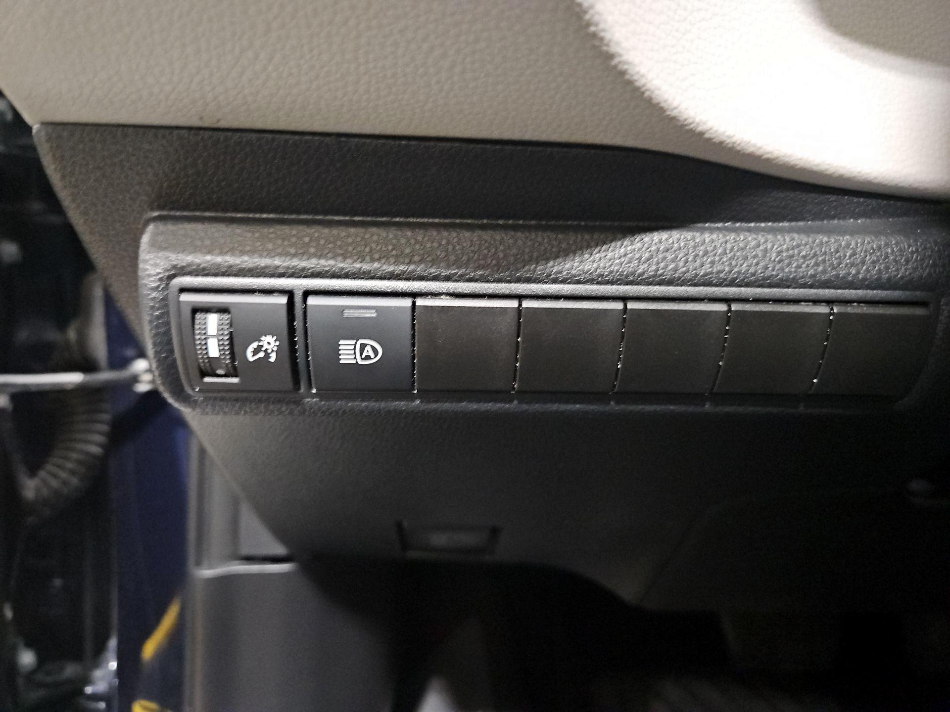 Thumbnail: 2024 Toyota Corolla - 13