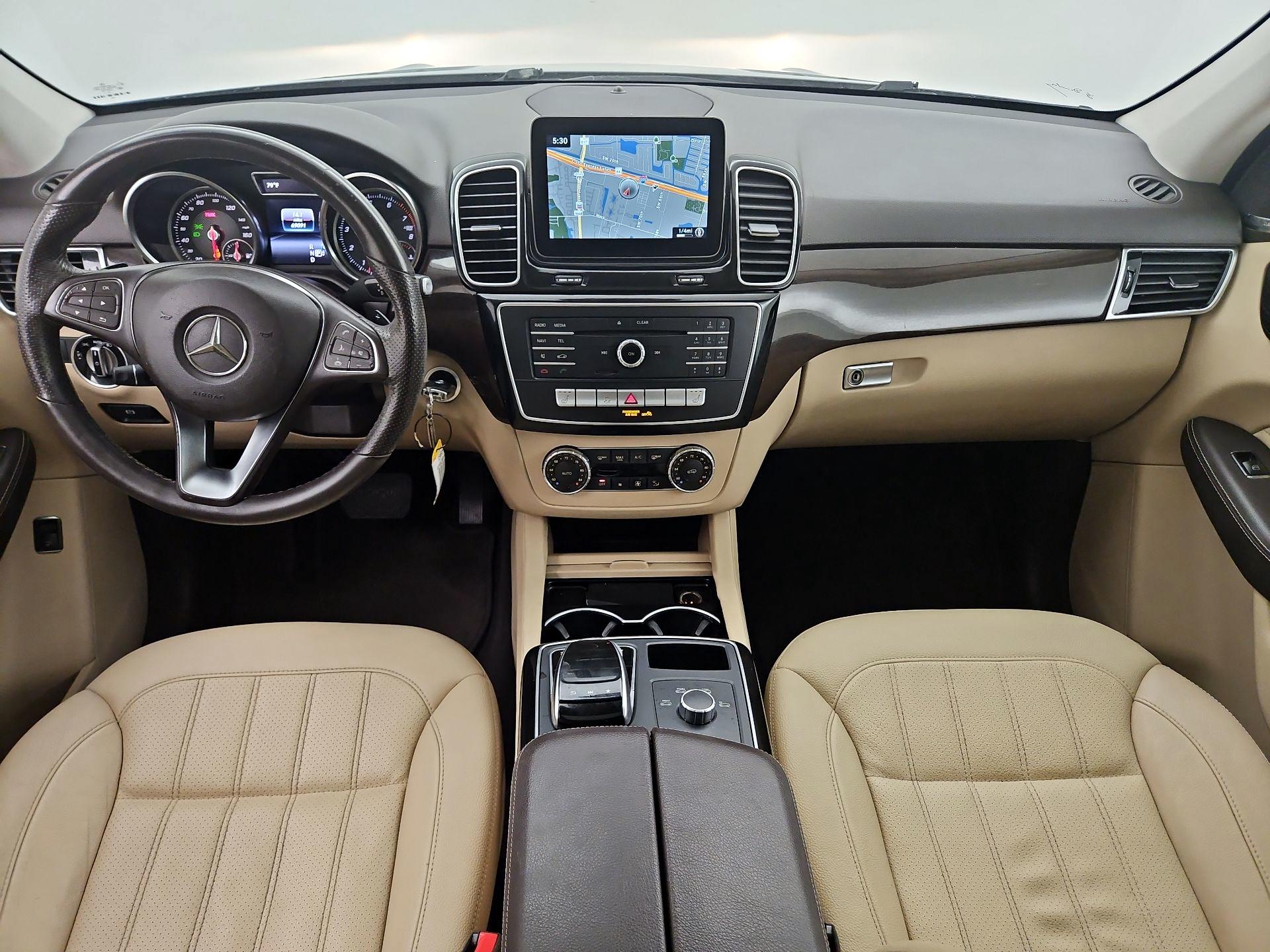 Thumbnail: 2017 Mercedes-Benz GLE - 9