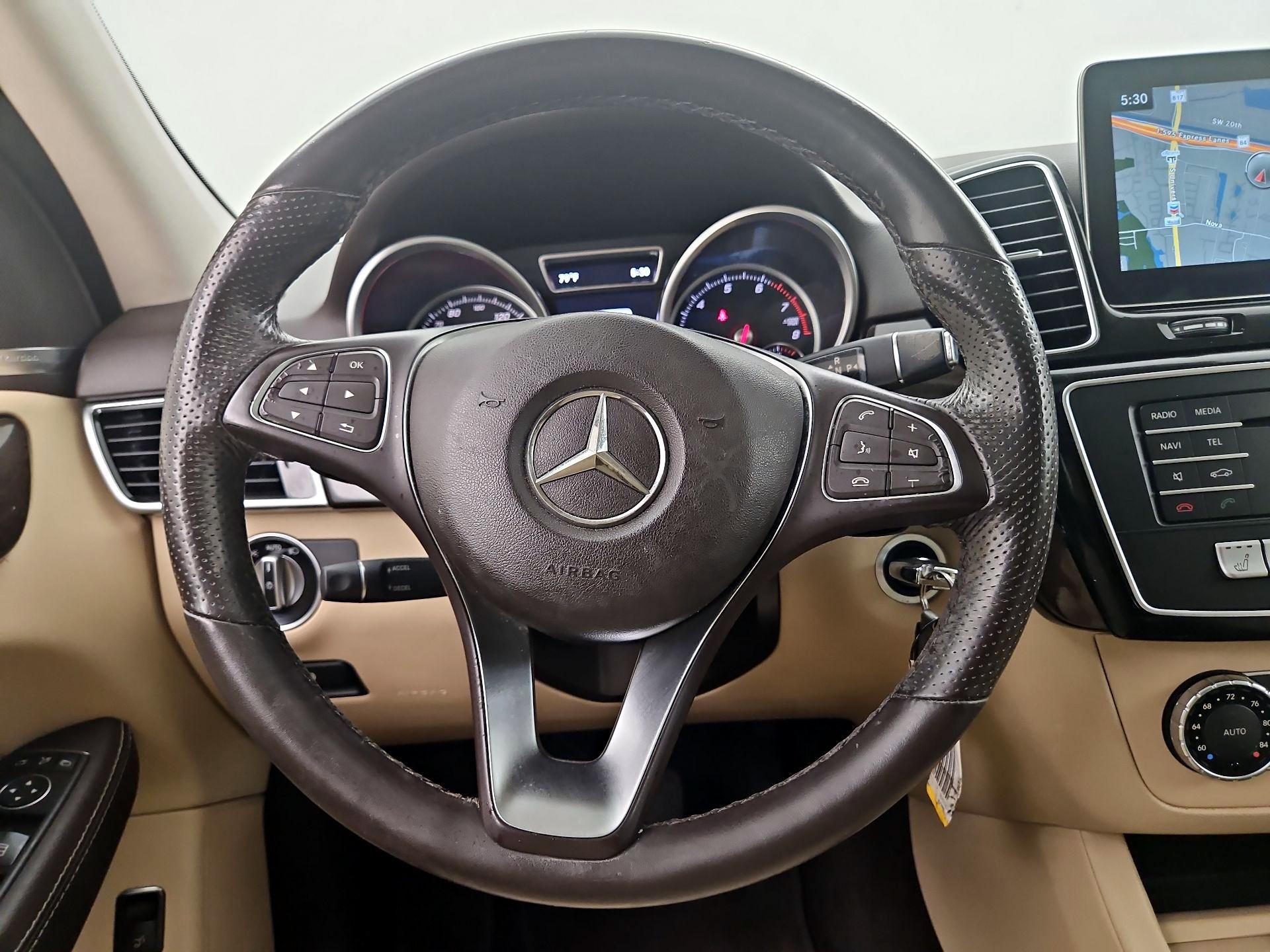 Thumbnail: 2017 Mercedes-Benz GLE - 10