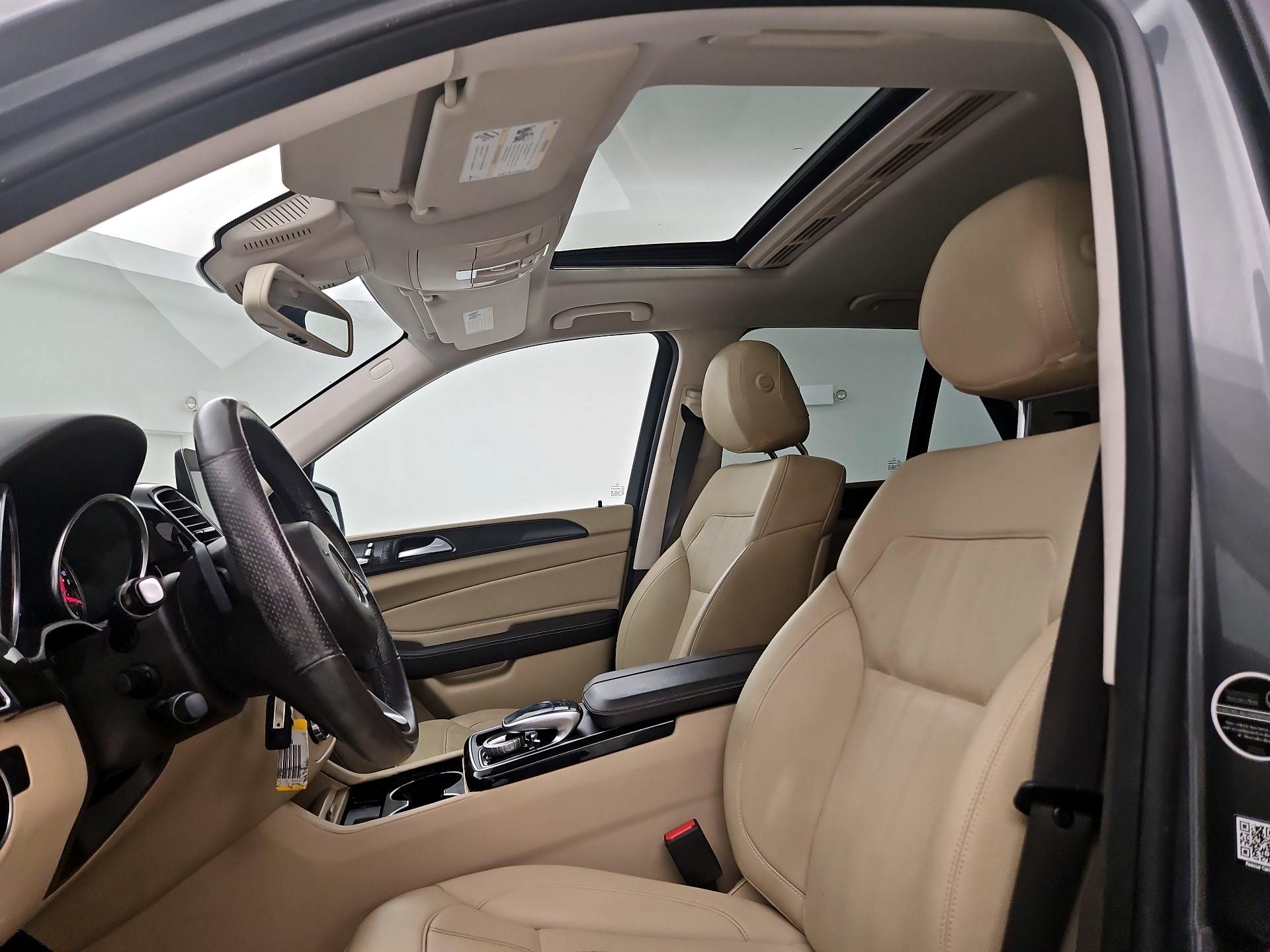 Thumbnail: 2017 Mercedes-Benz GLE - 20