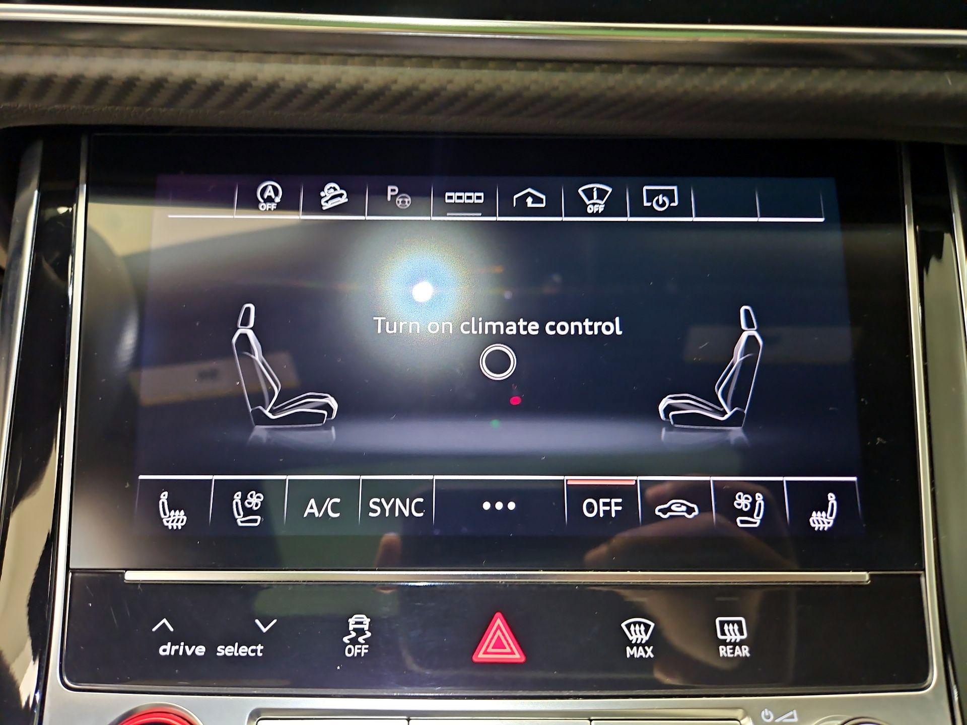 Thumbnail: 2024 Audi SQ8 - 17