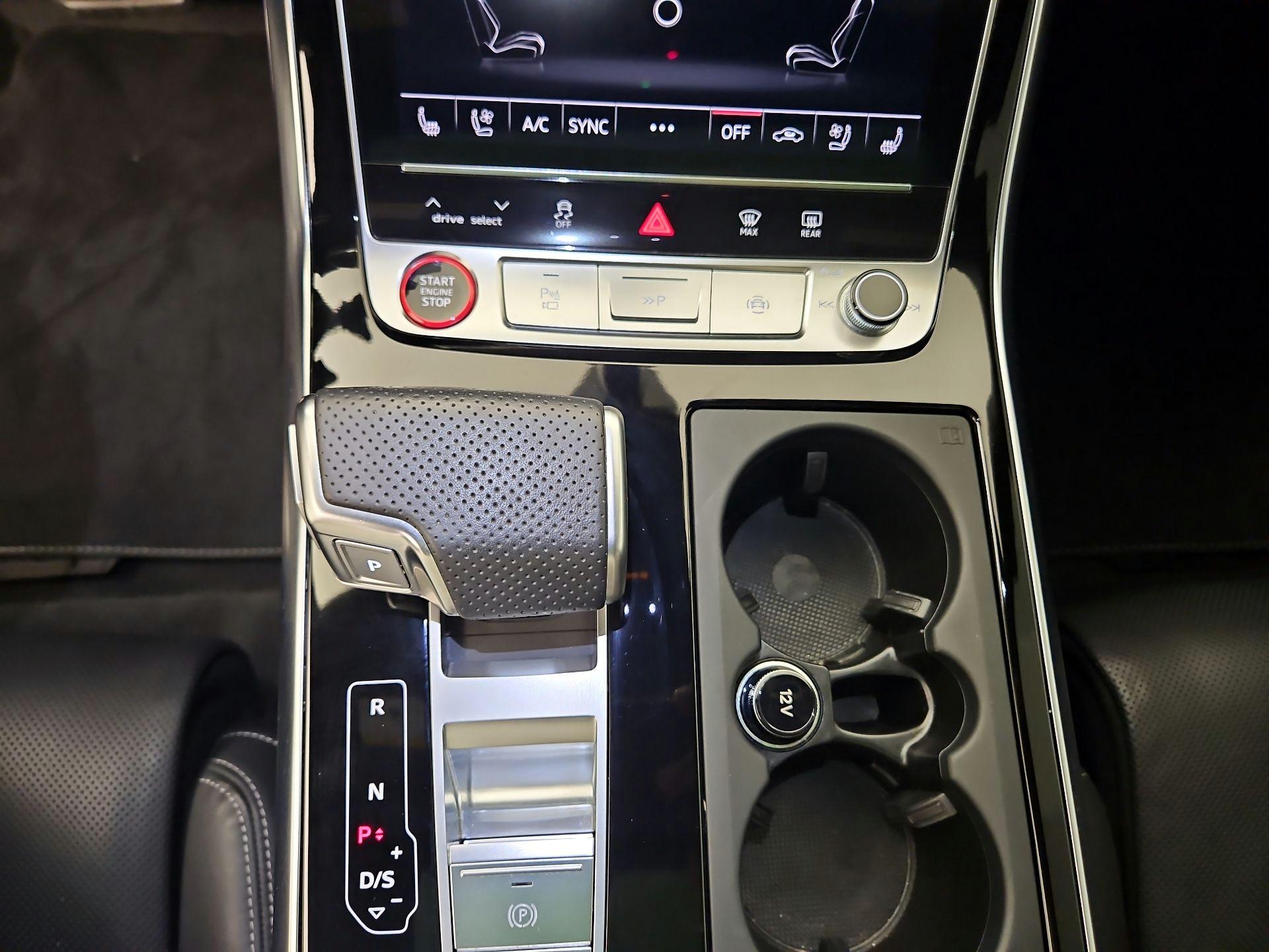 Thumbnail: 2024 Audi SQ8 - 18