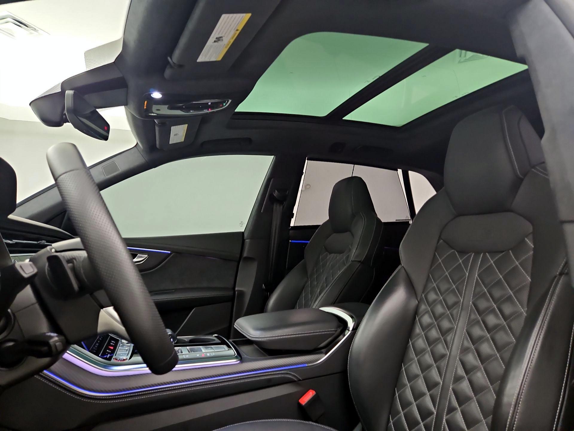 Thumbnail: 2024 Audi SQ8 - 20