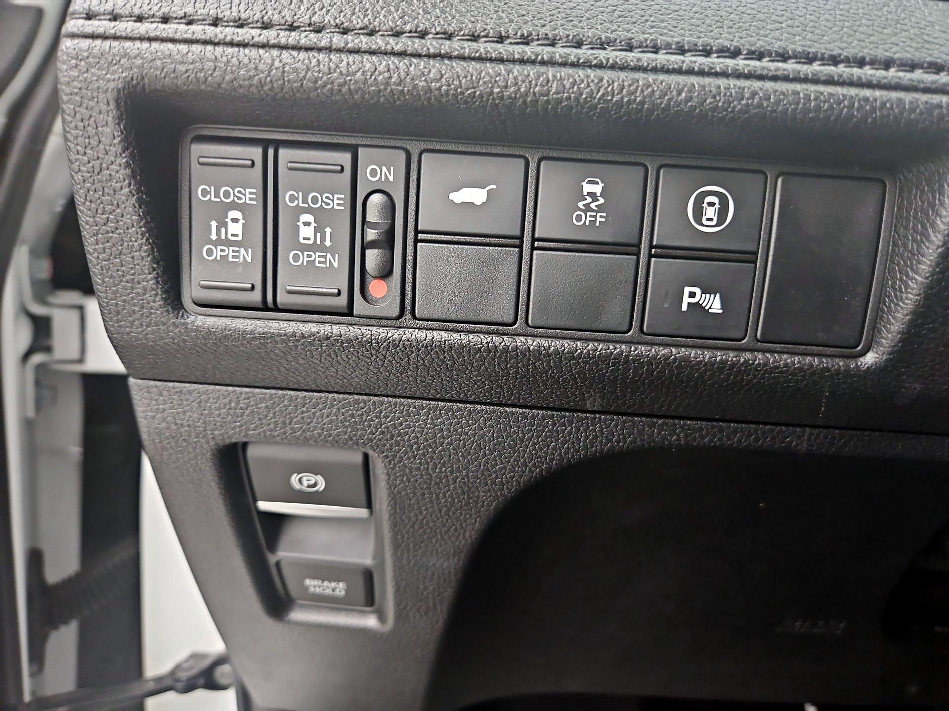 Thumbnail: 2023 Honda Odyssey - 13