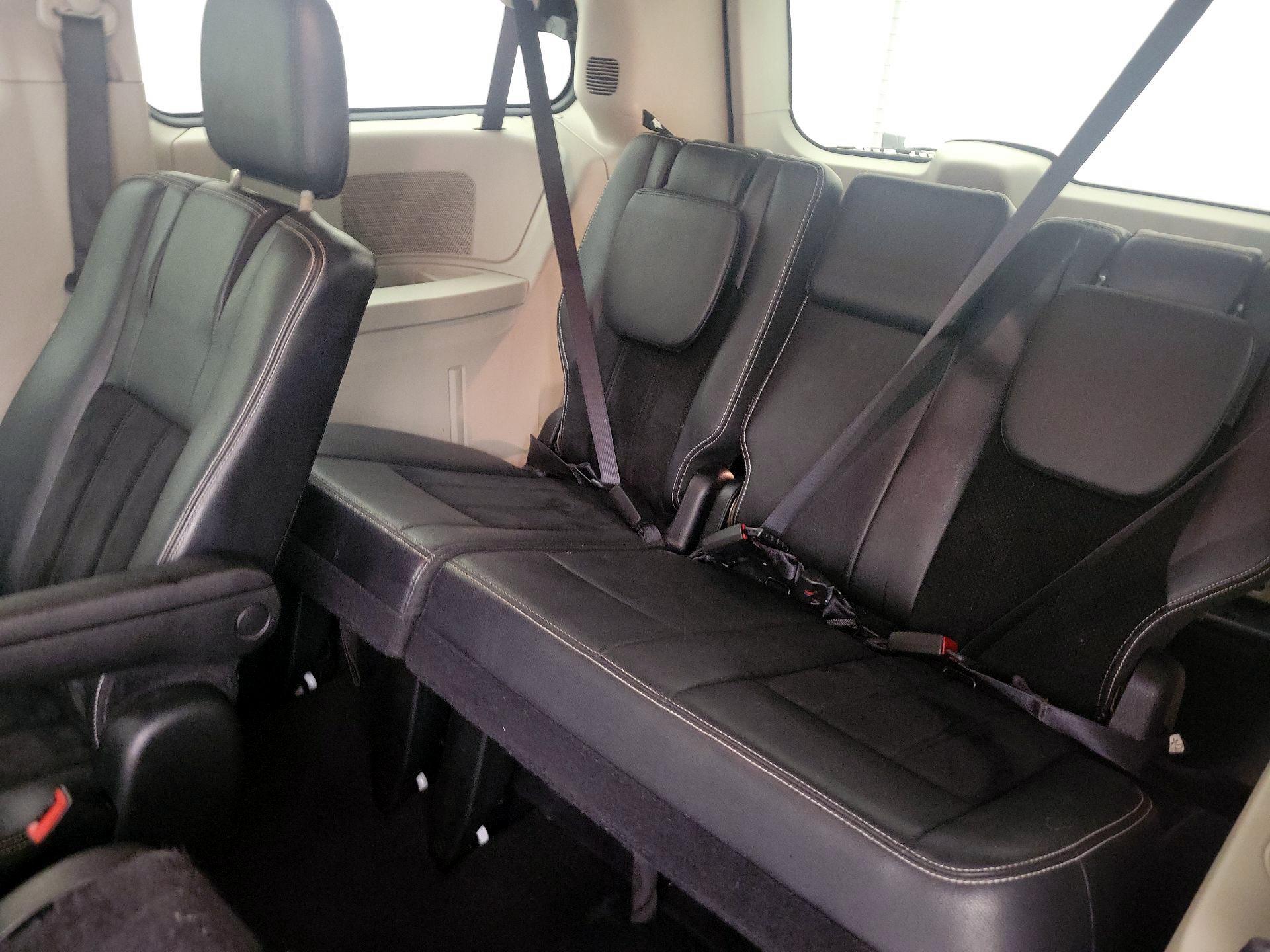 Thumbnail: 2017 Dodge Grand Caravan - 20