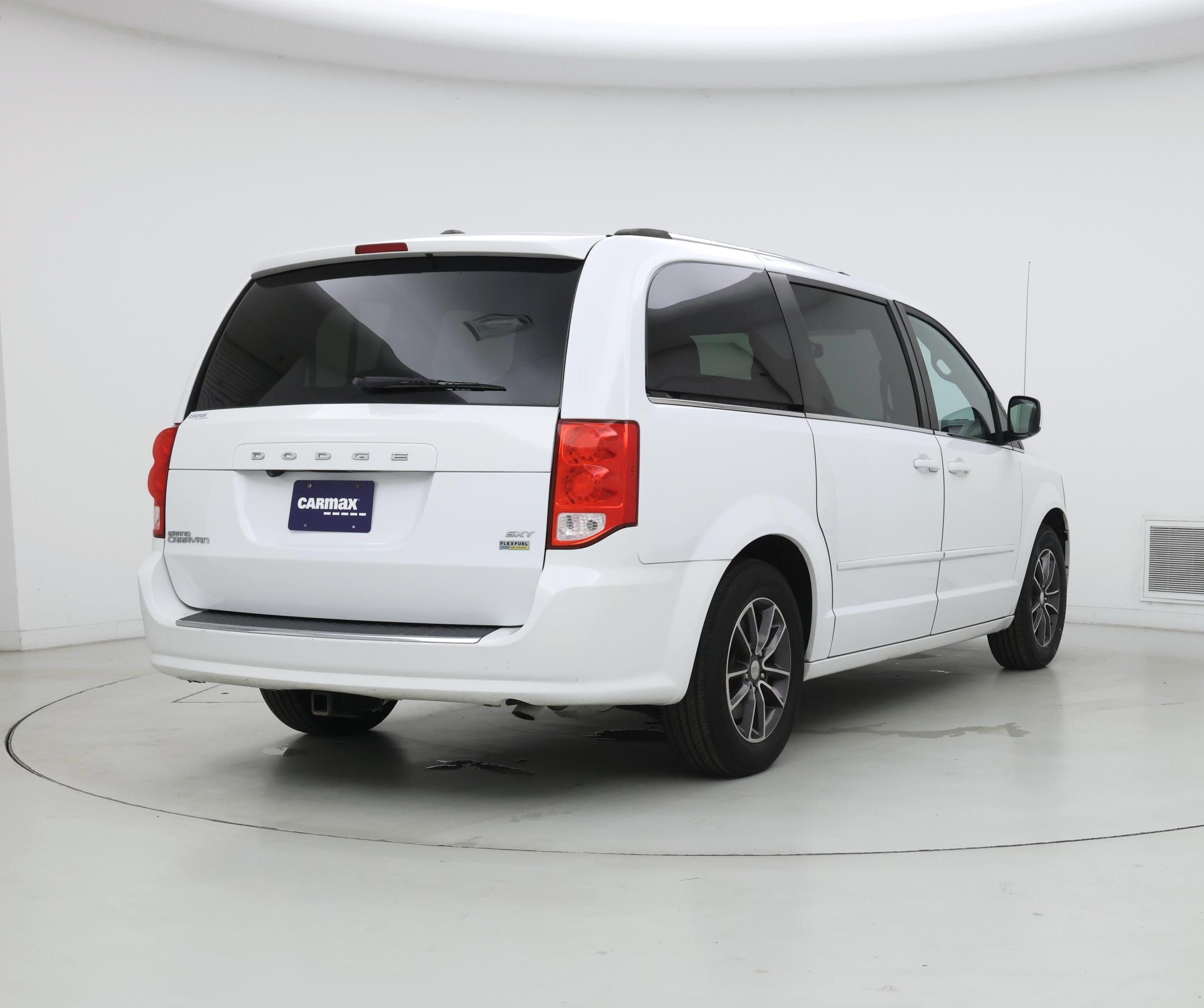 Thumbnail: 2017 Dodge Grand Caravan - 8