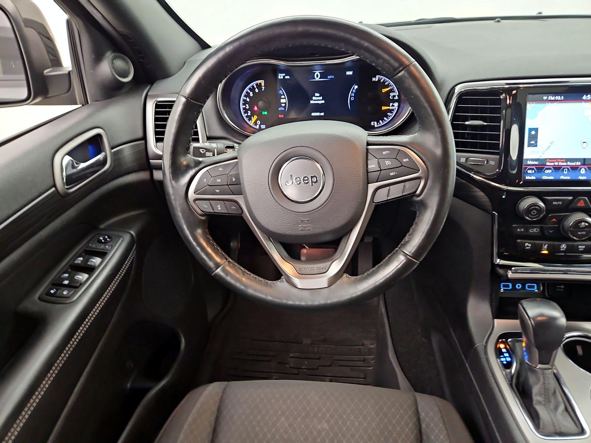 Thumbnail: 2021 Jeep Grand Cherokee - 10