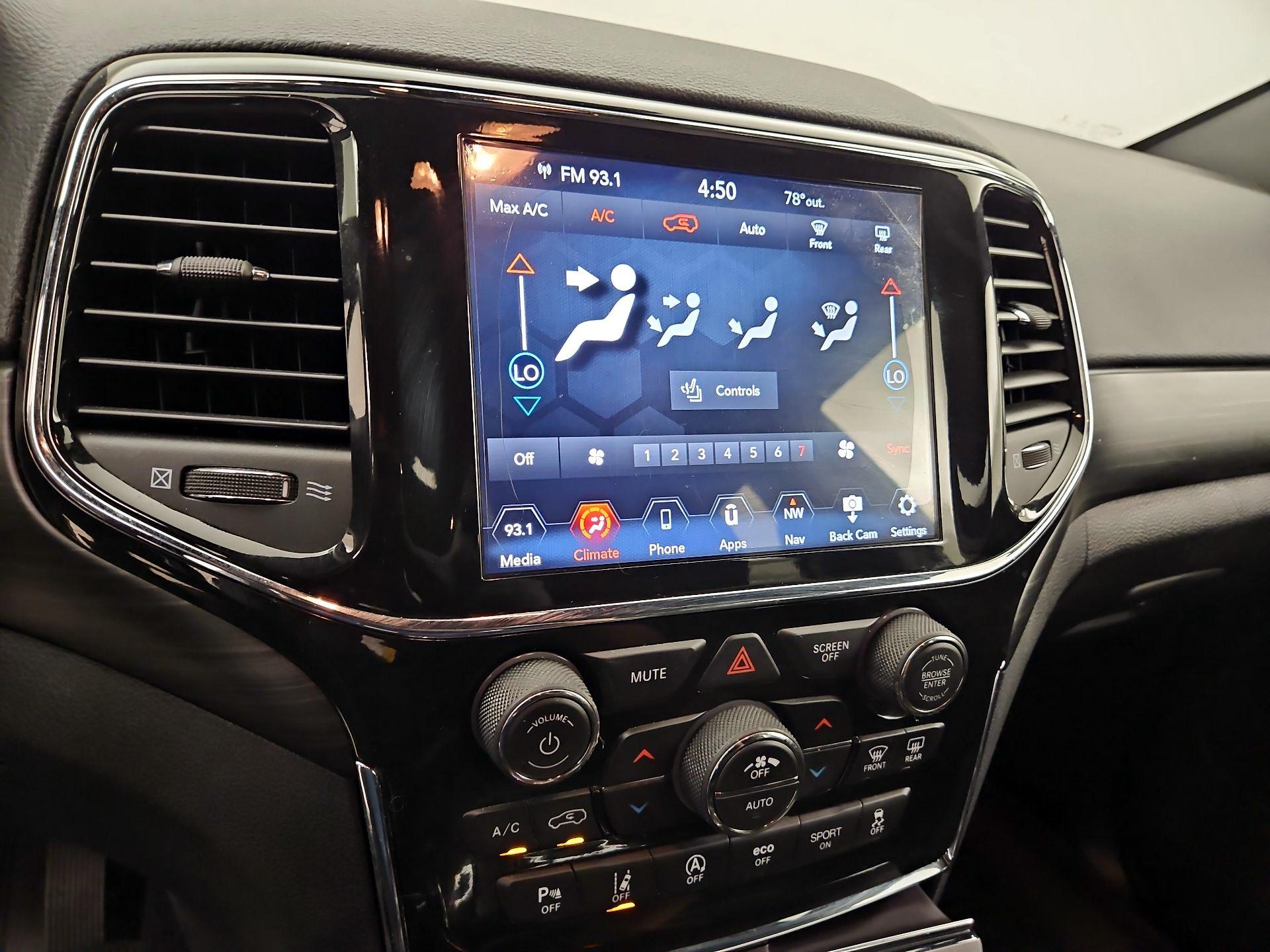 Thumbnail: 2021 Jeep Grand Cherokee - 17