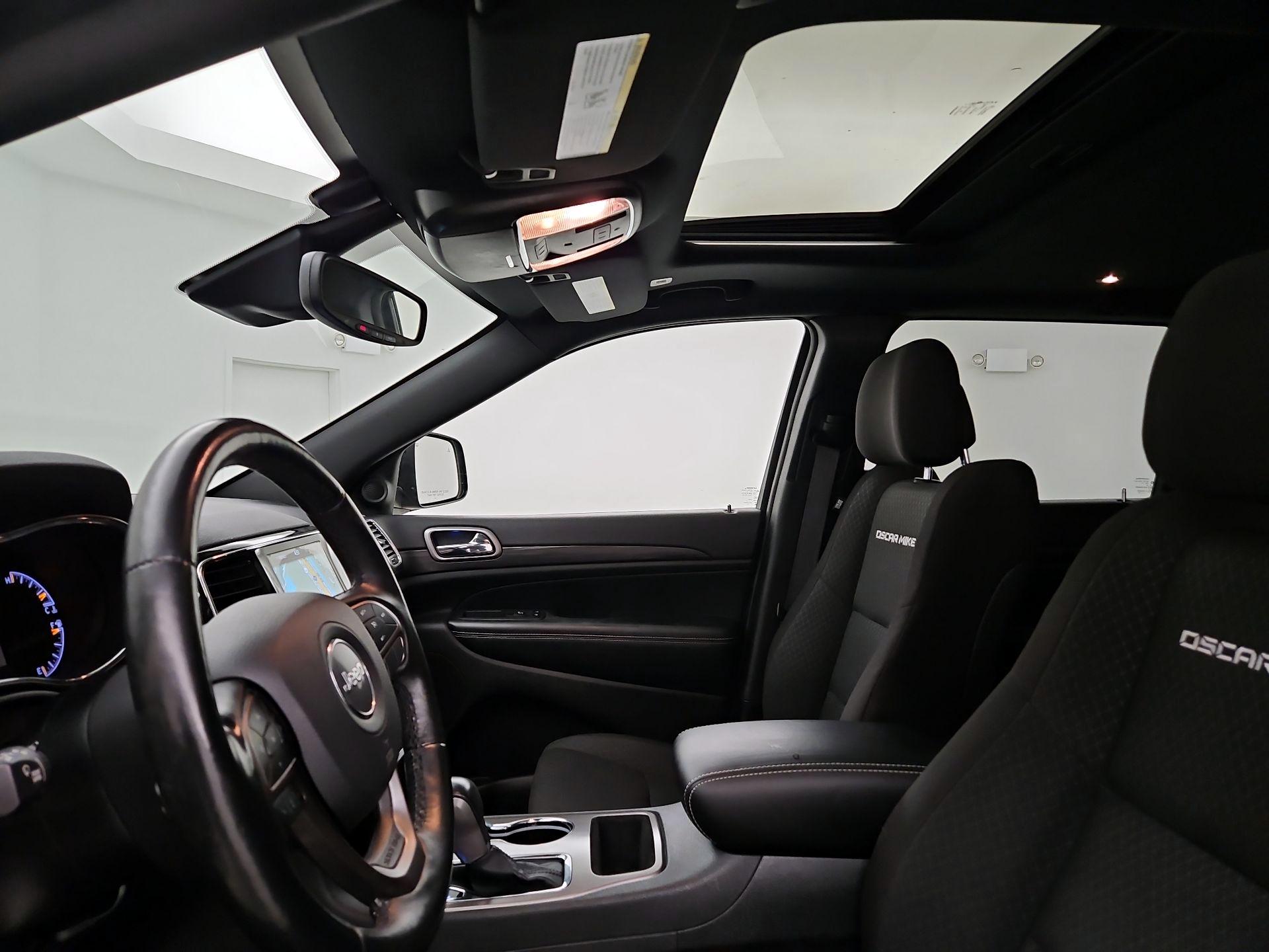 Thumbnail: 2021 Jeep Grand Cherokee - 20