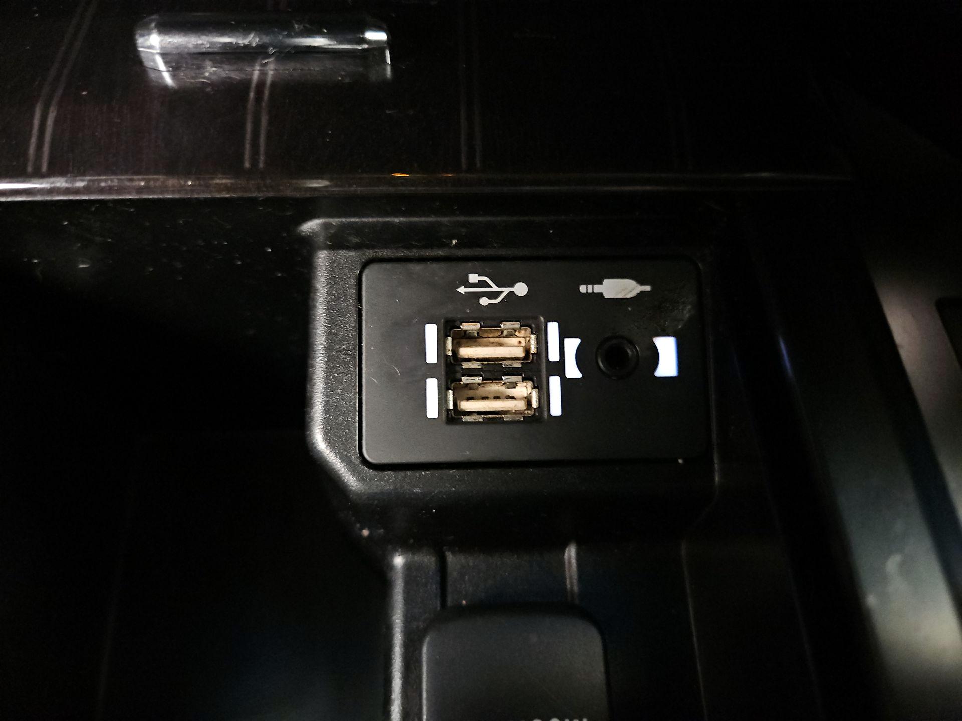 Thumbnail: 2023 Lexus GX - 18