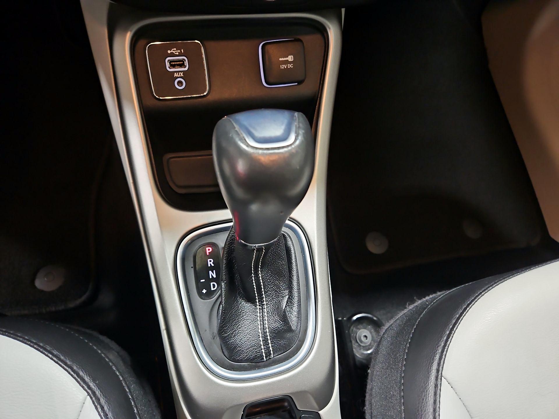 Thumbnail: 2021 Jeep Compass - 17