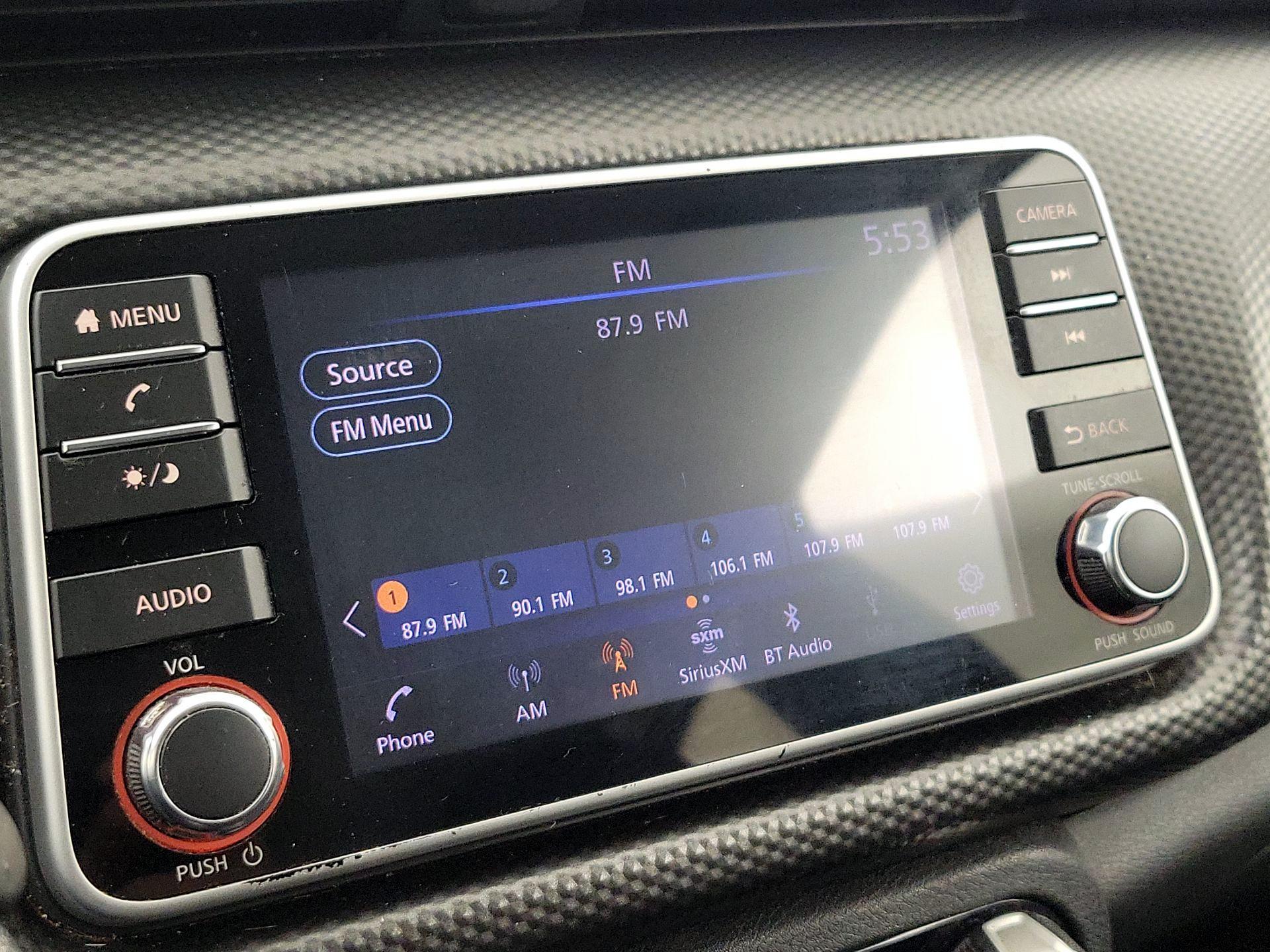 Thumbnail: 2019 Nissan Kicks - 15