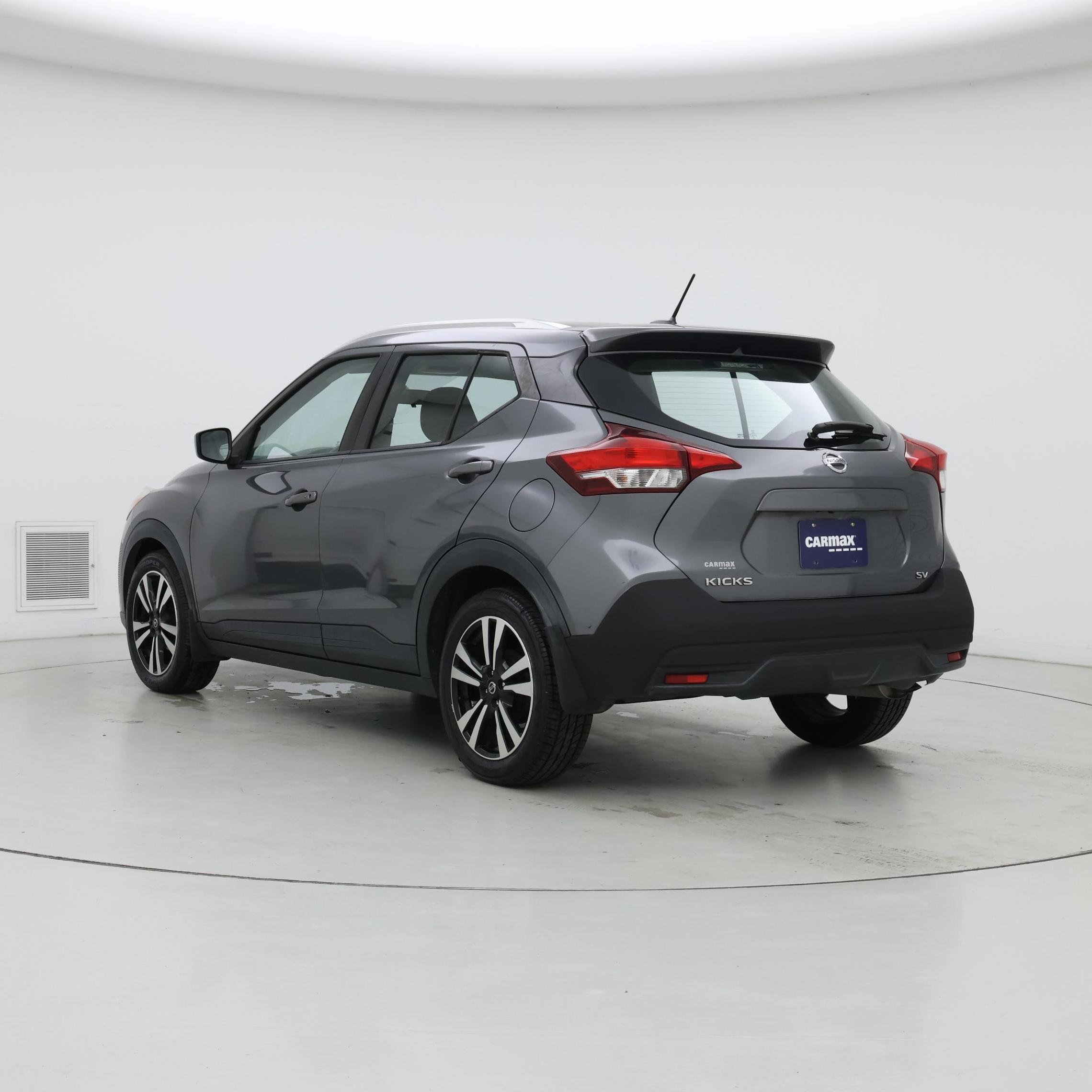 Thumbnail: 2019 Nissan Kicks - 2