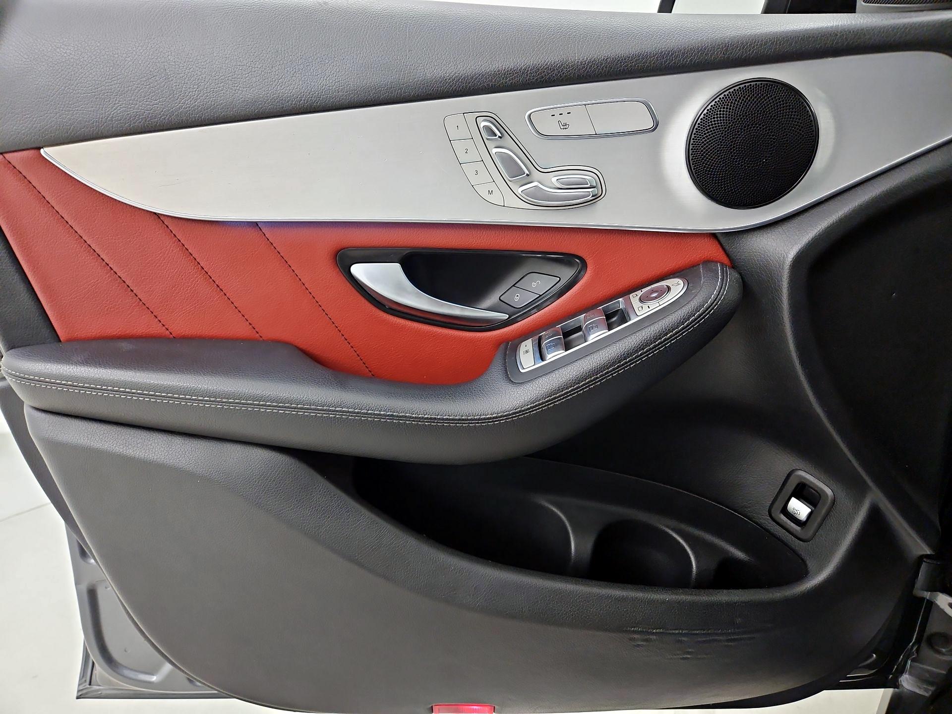 Thumbnail: 2019 Mercedes-Benz GLC - 12