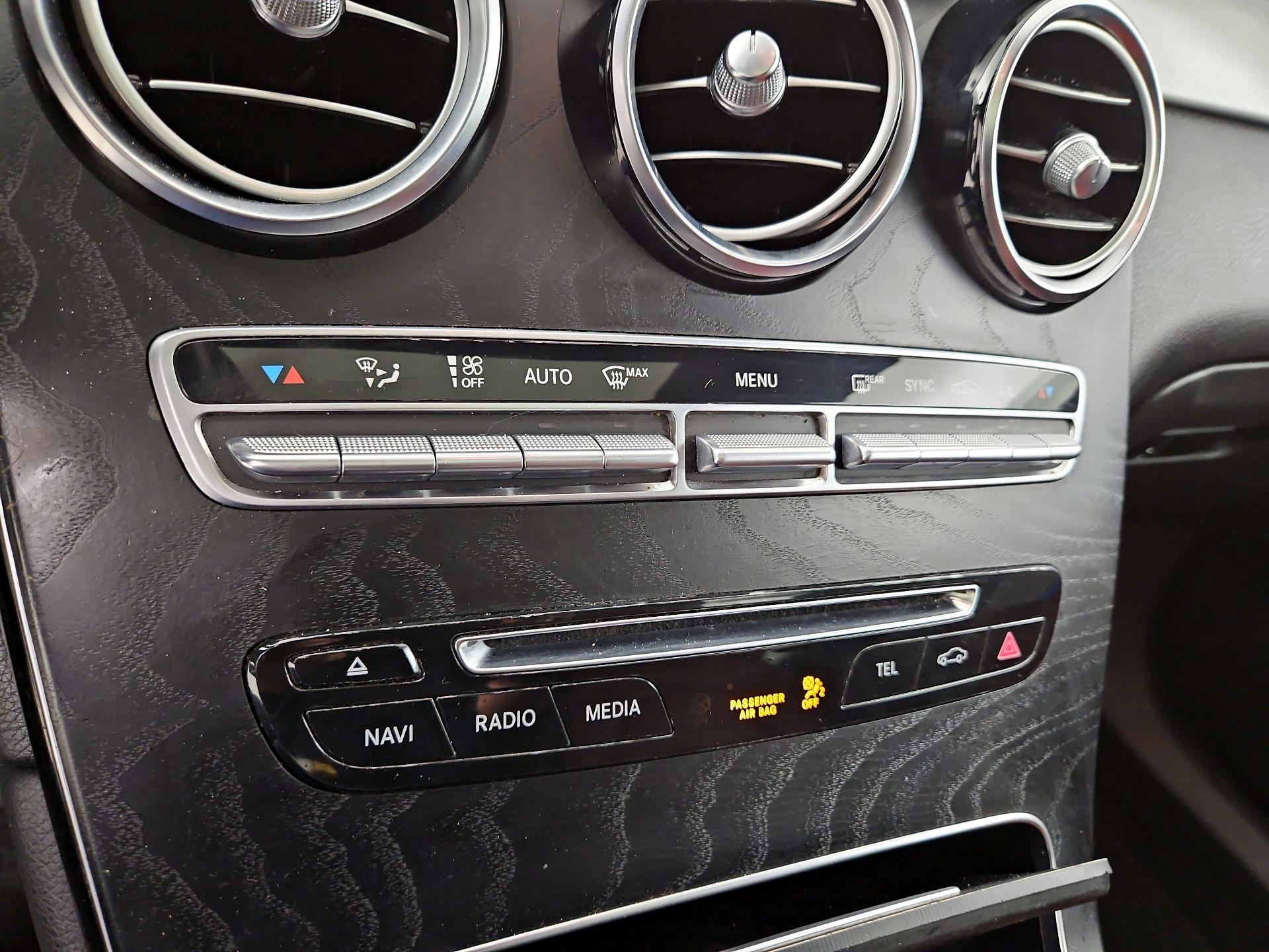 Thumbnail: 2019 Mercedes-Benz GLC - 16